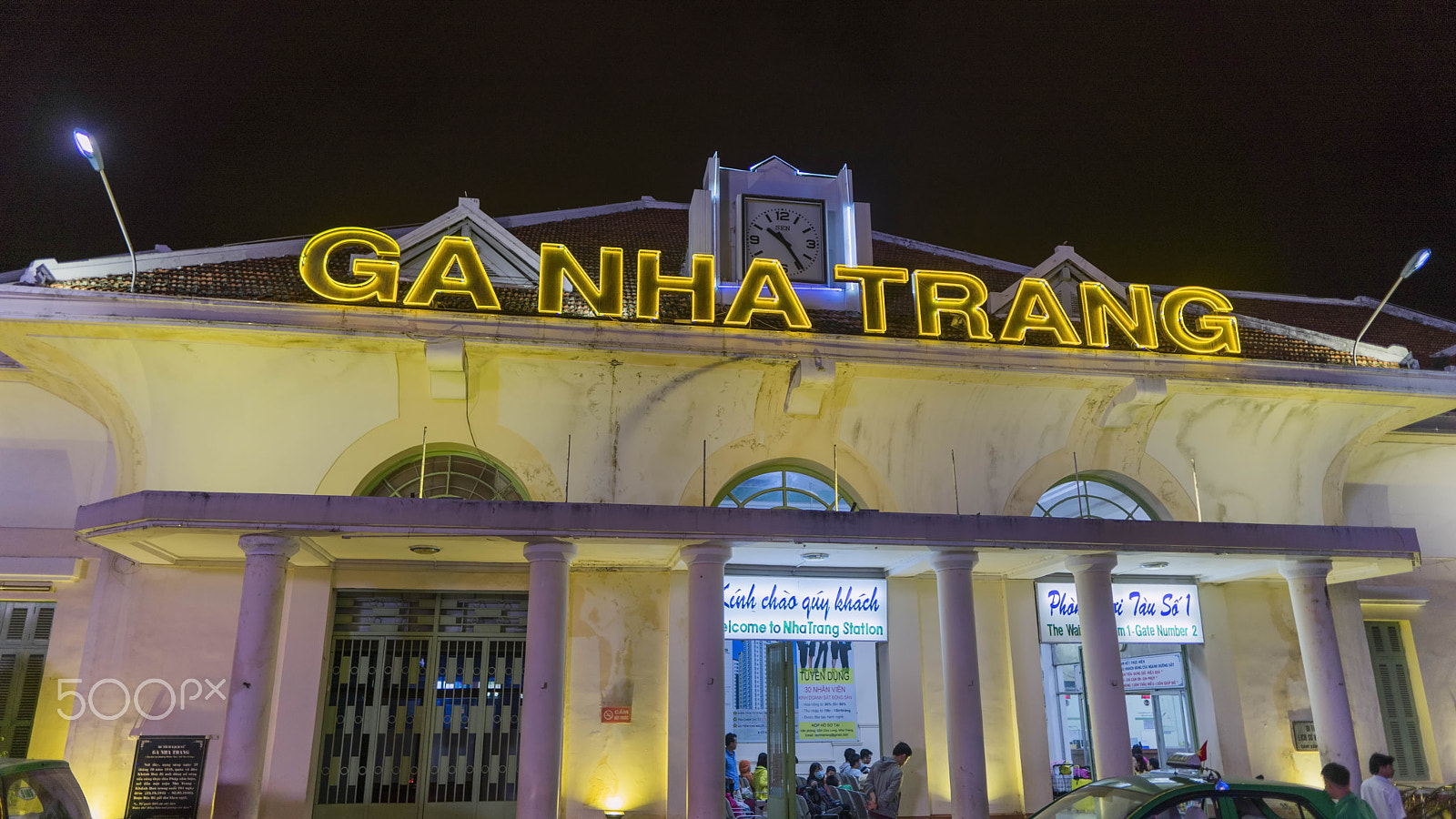 Sony a7 II + Sigma 24mm F1.4 DG HSM Art sample photo. Nha trang railway station photography