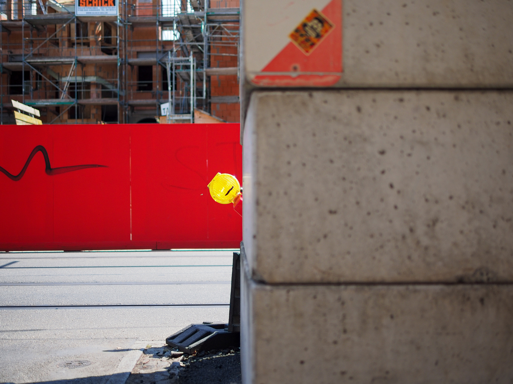 Olympus PEN E-P5 + Panasonic Leica DG Summilux 25mm F1.4 II ASPH sample photo. Peek photography