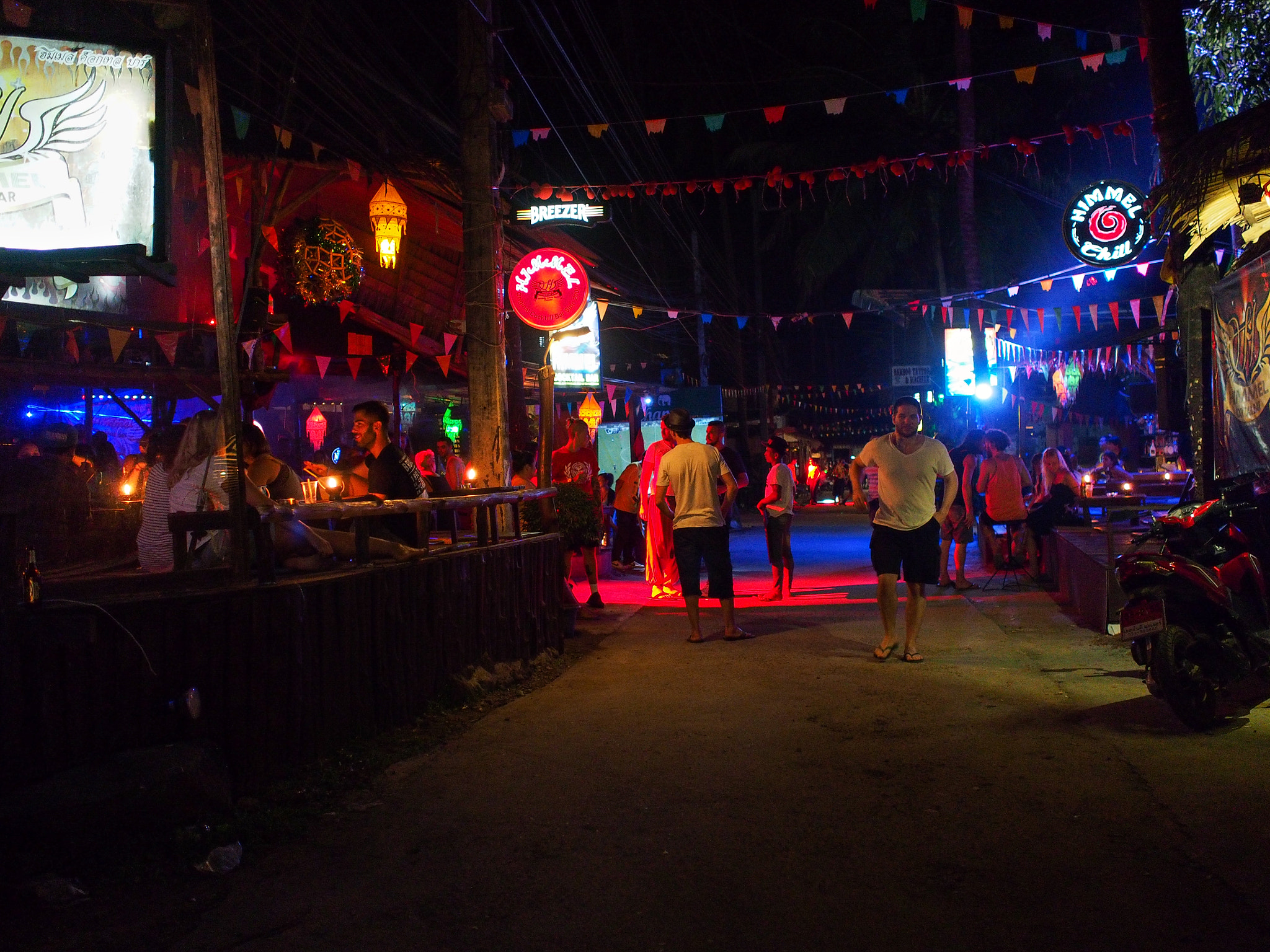 Olympus PEN E-P5 + Olympus M.Zuiko Digital 17mm F1.8 sample photo. Koh chang photography