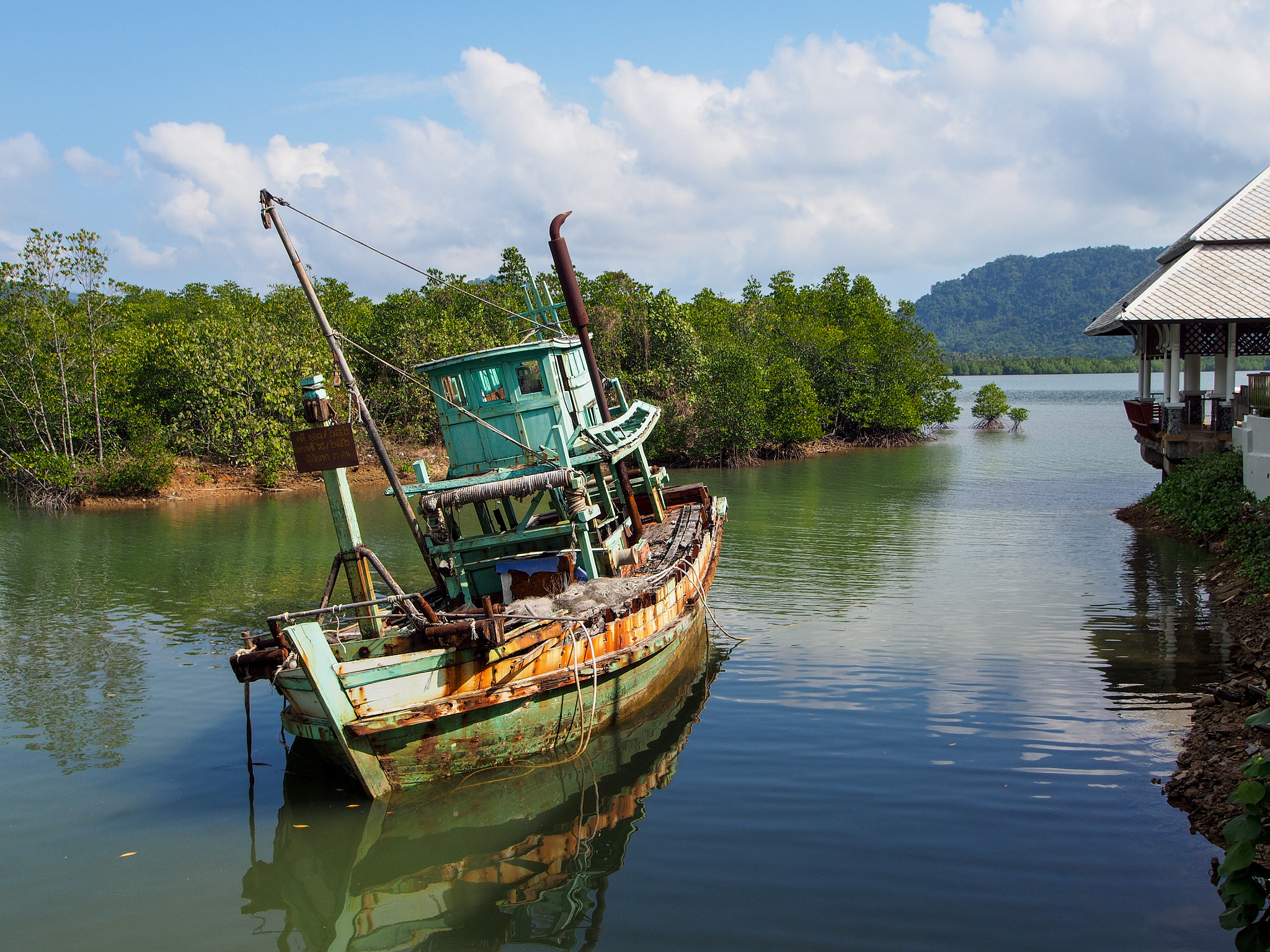 Olympus PEN E-P5 + OLYMPUS M.9-18mm F4.0-5.6 sample photo. Koh chang photography