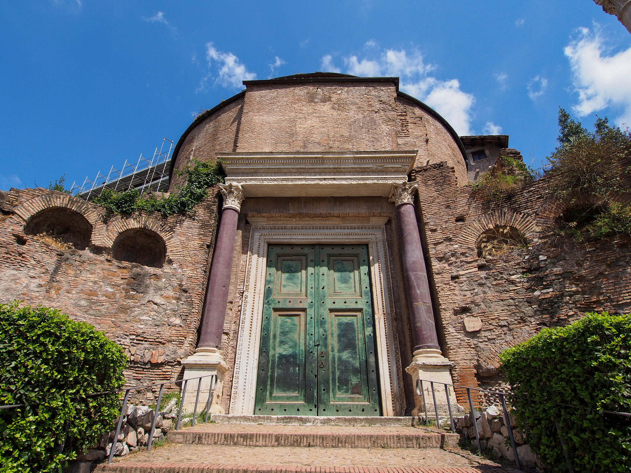 OLYMPUS M.9-18mm F4.0-5.6 sample photo. Rome photography