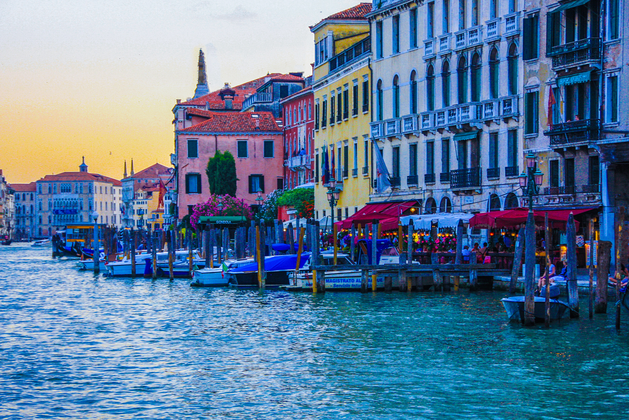 Canon EOS 40D + Sigma 18-250mm F3.5-6.3 DC OS HSM sample photo. Sunset on the grand canal in venice, italy photography