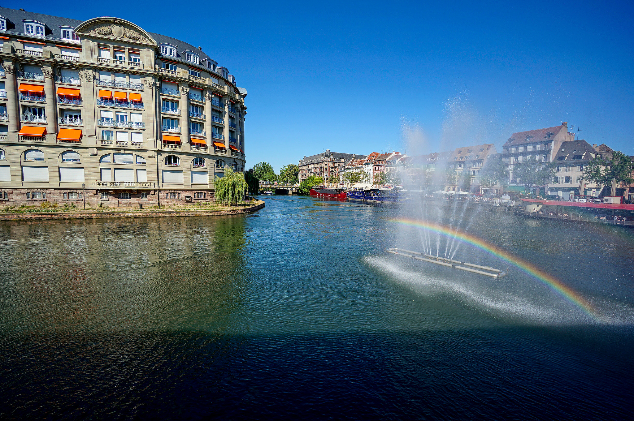 Sony Alpha NEX-5R + Sony E 10-18mm F4 OSS sample photo. Strasbourg photography