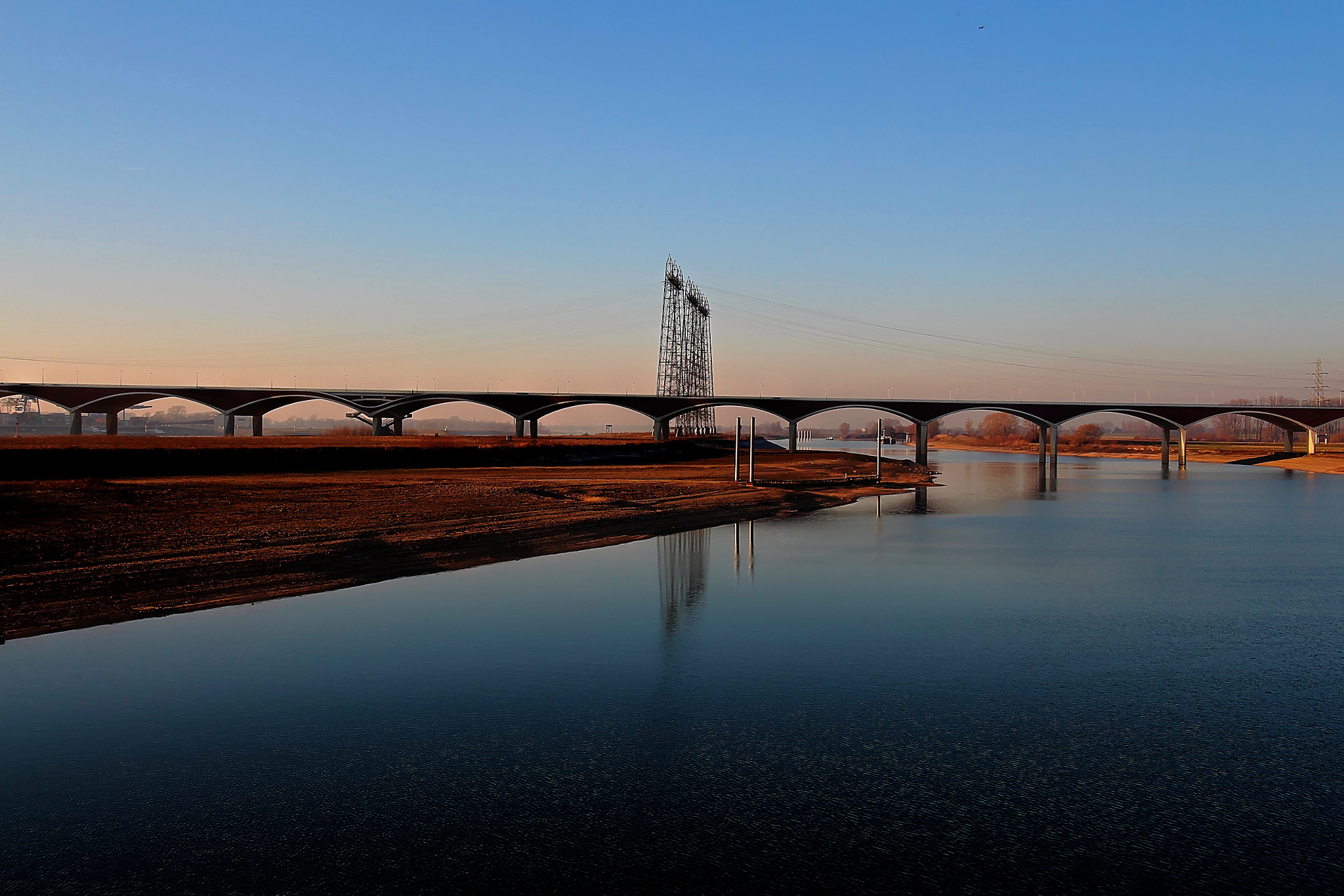 Canon EF-S 10-22mm F3.5-4.5 USM sample photo. Brug over de waal (de oversteek, nijmegen) photography
