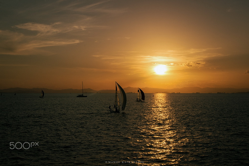 Sony Alpha DSLR-A500 + Sony DT 18-55mm F3.5-5.6 SAM sample photo. Last light of the day photography