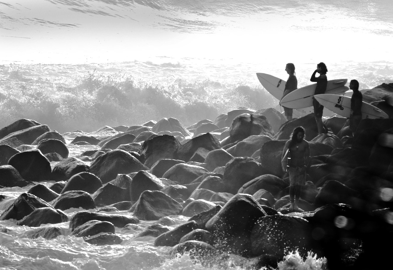 Panasonic Lumix DMC-GH4 + LEICA DG 100-400/F4.0-6.3 sample photo. Boy surfers 1 photography