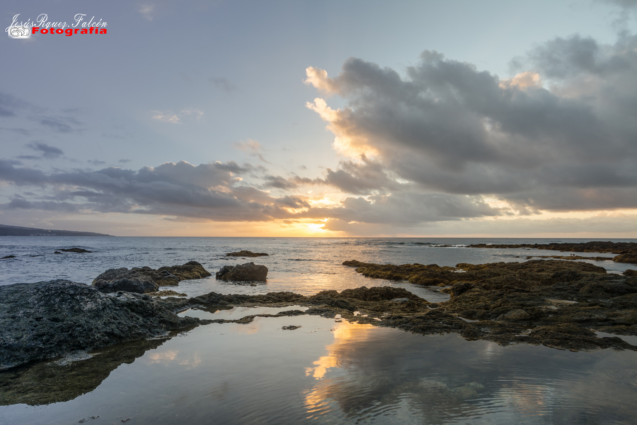 Samyang 14mm F2.8 ED AS IF UMC sample photo. The moment to live photography
