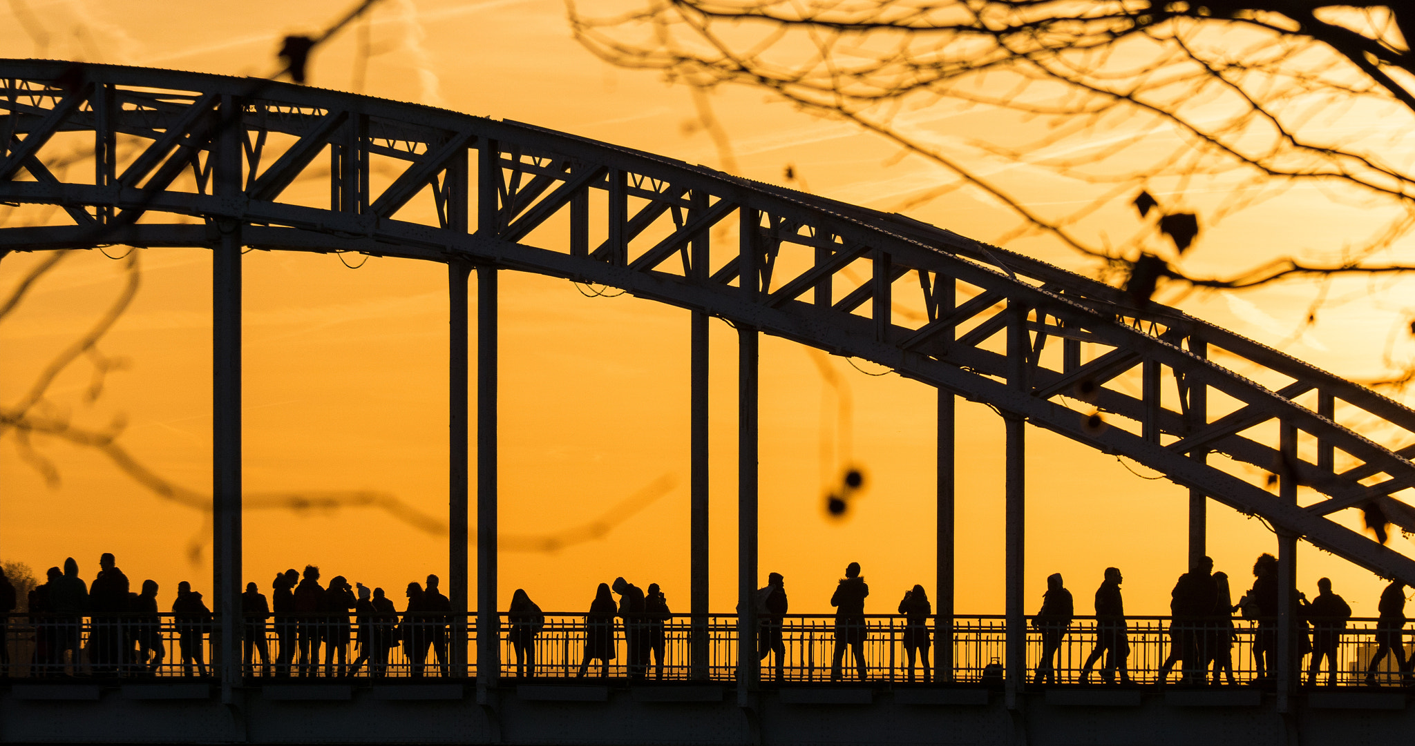 Sony ILCA-77M2 sample photo. Golden sunset in paris photography