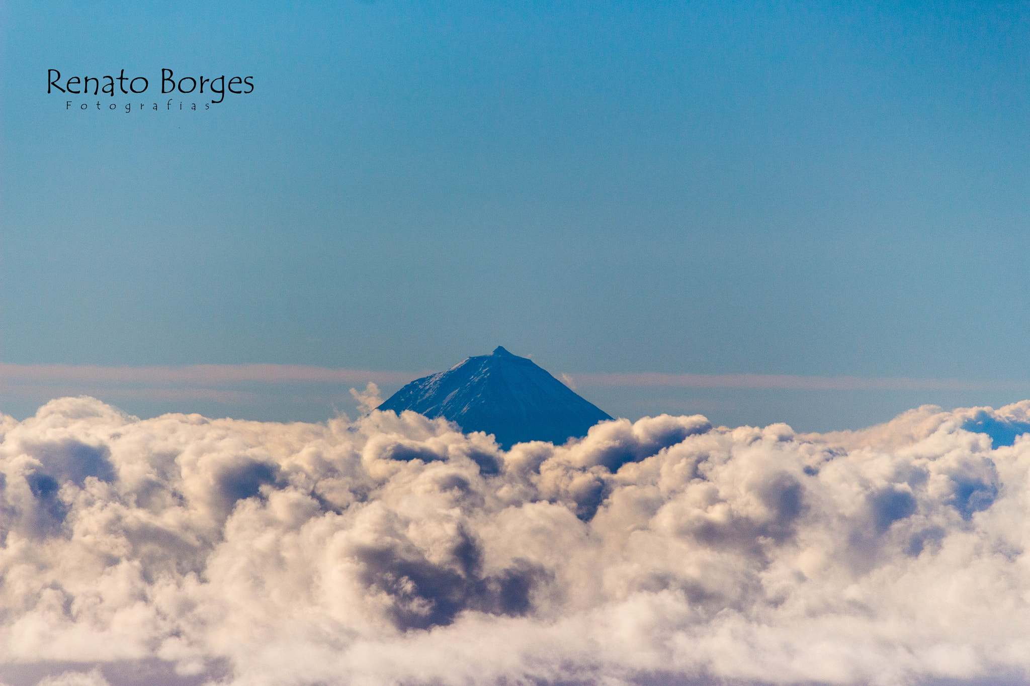 Canon EF-S 55-250mm F4-5.6 IS sample photo. Pico do pico. photography
