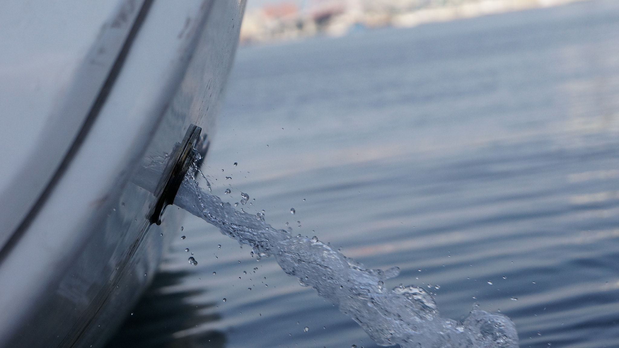 Sony E 18-55mm F3.5-5.6 OSS sample photo. Boat bilge photography