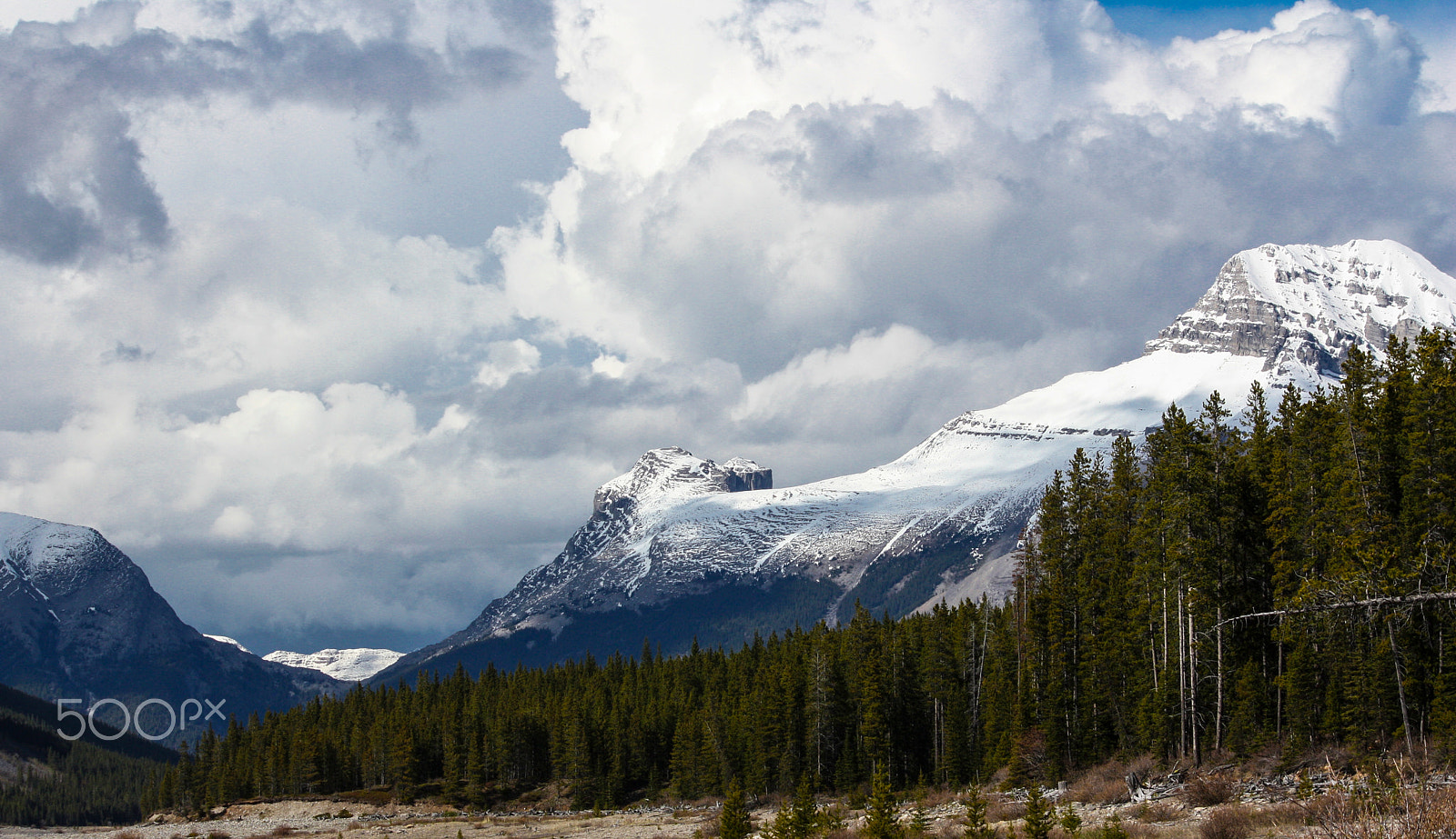 Canon EF-S 55-250mm F4-5.6 IS sample photo. Cloudscape photography