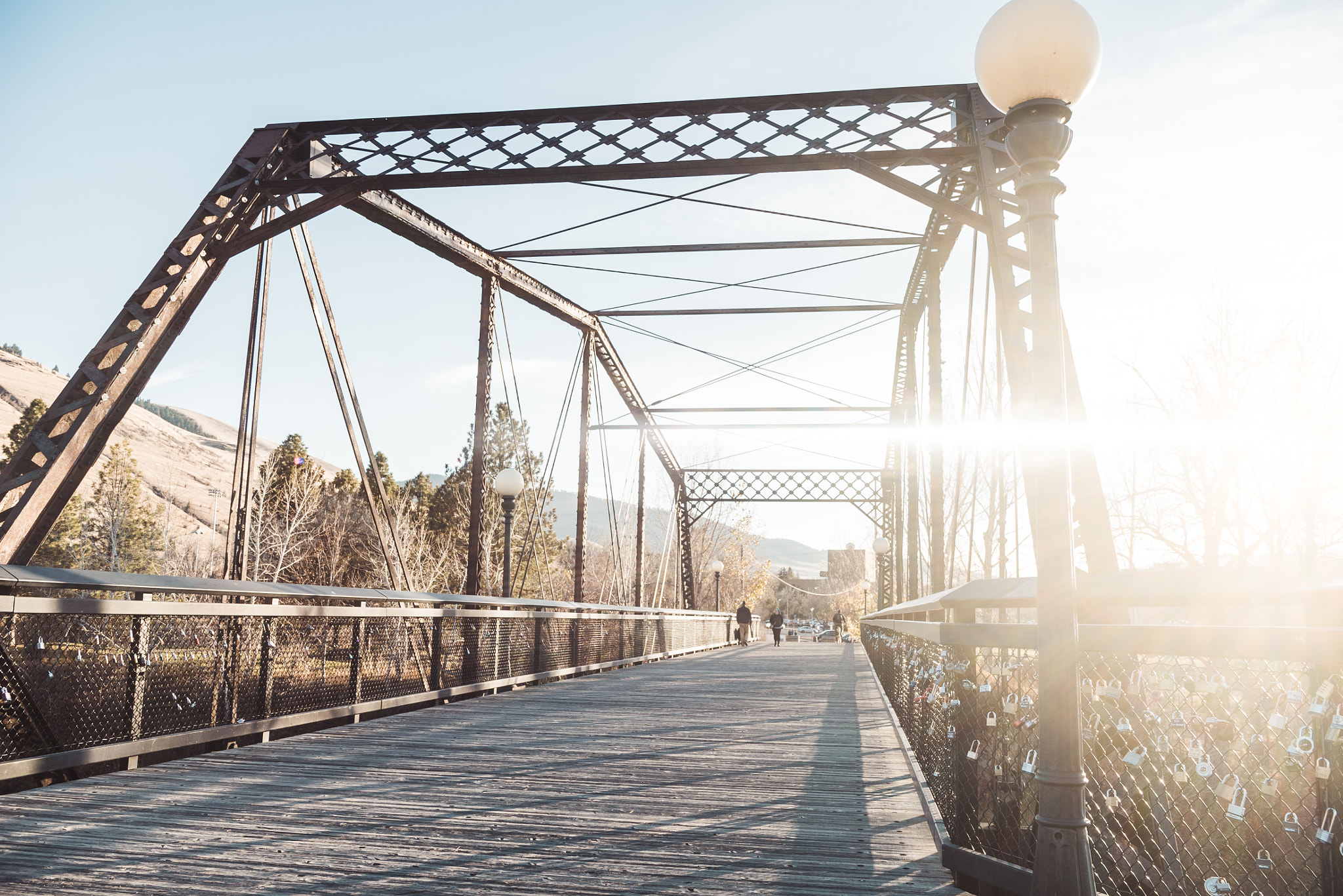 Sony a7S + Minolta AF 28-70mm F2.8 G sample photo. Afternoon sun photography