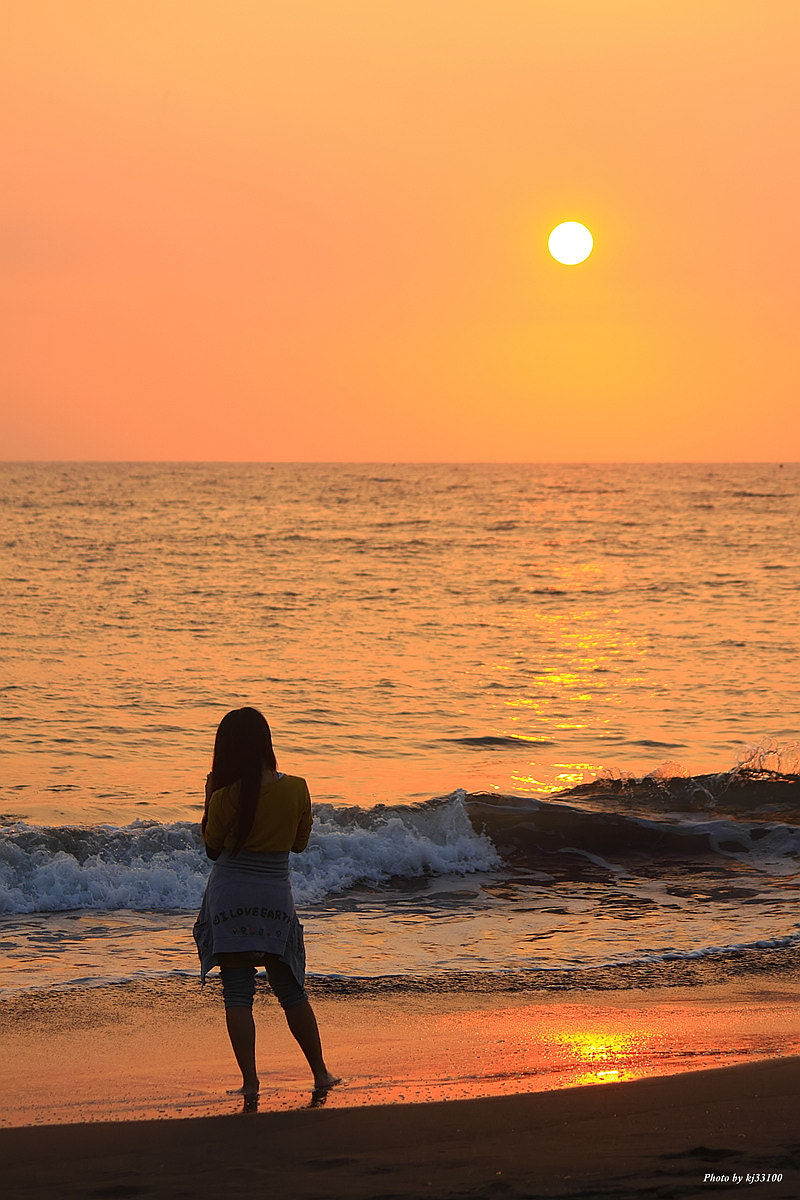 Canon EF-S 55-250mm F4-5.6 IS sample photo. 目送夕陽下 photography