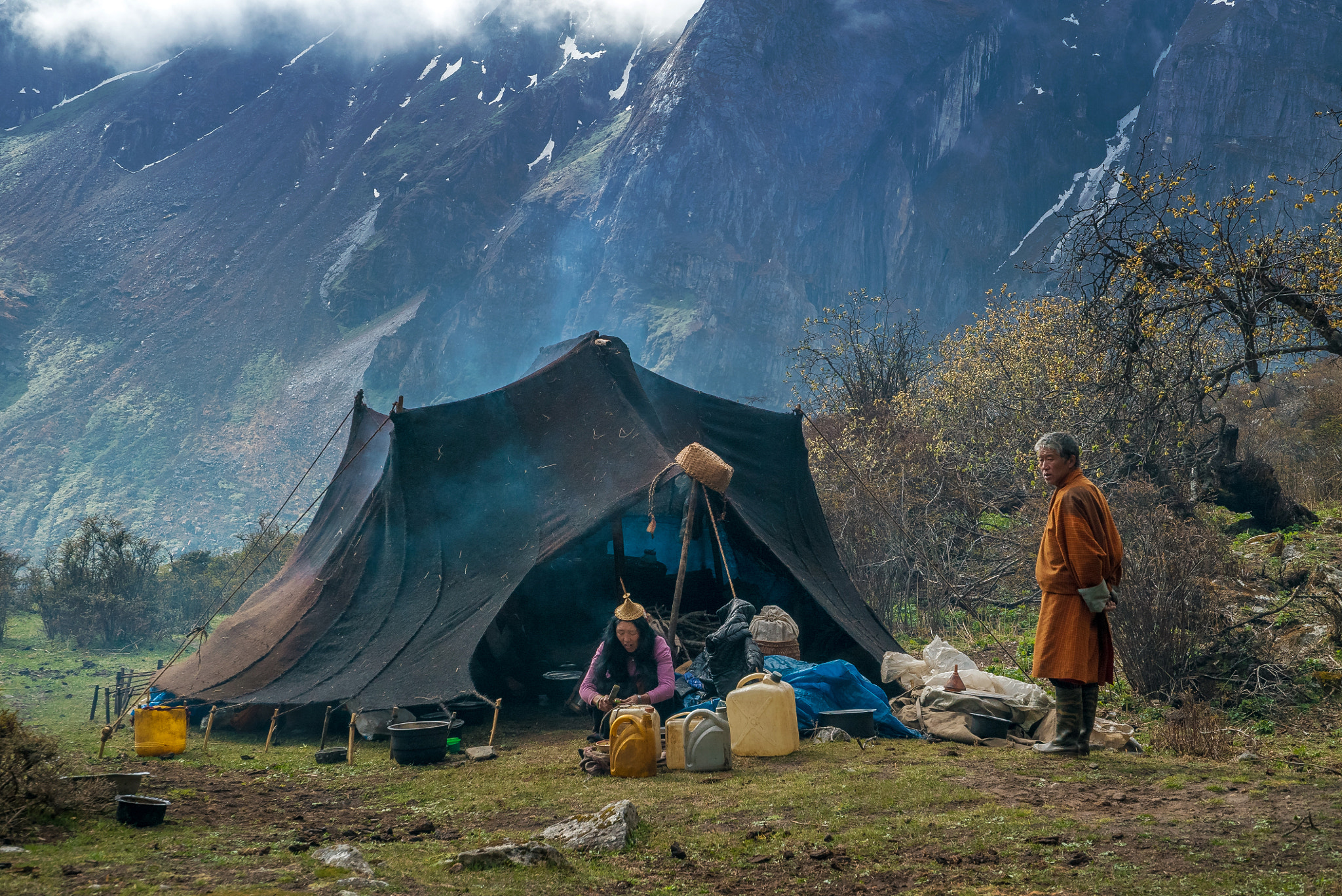 Sony a7S II + Sony FE PZ 28-135mm F4 G OSS sample photo. Bhutanese nomads at their summer camp photography