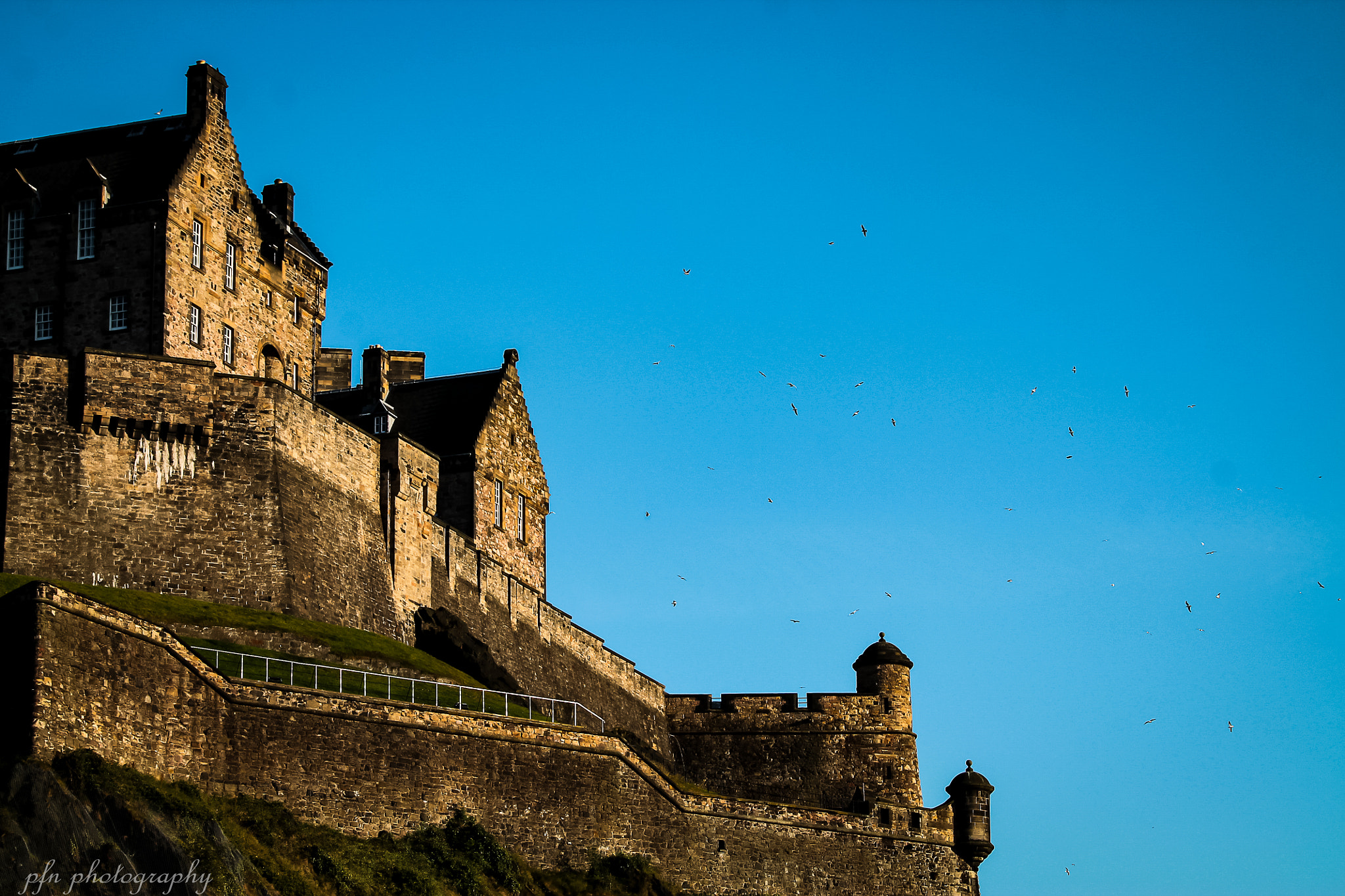 Canon EOS 1100D (EOS Rebel T3 / EOS Kiss X50) sample photo. Edinburgh castle photography