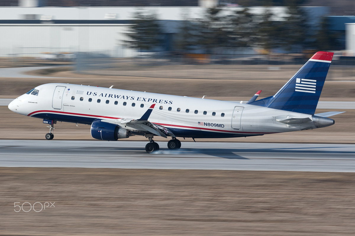 Canon EOS-1D Mark III sample photo. Us airways express embraer 170 n809md photography