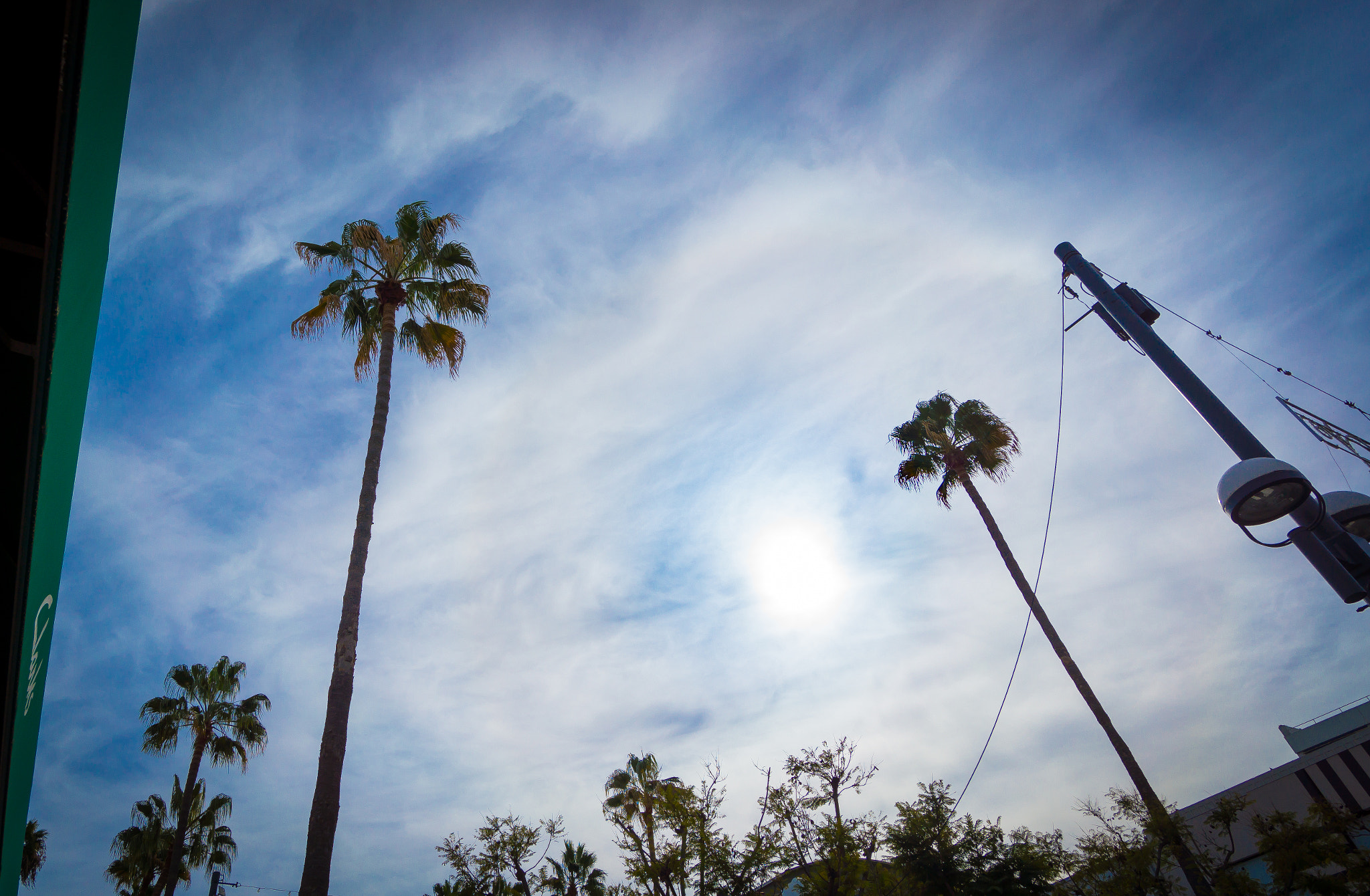 Sony Alpha NEX-7 + Sony E 10-18mm F4 OSS sample photo. Third street sky photography