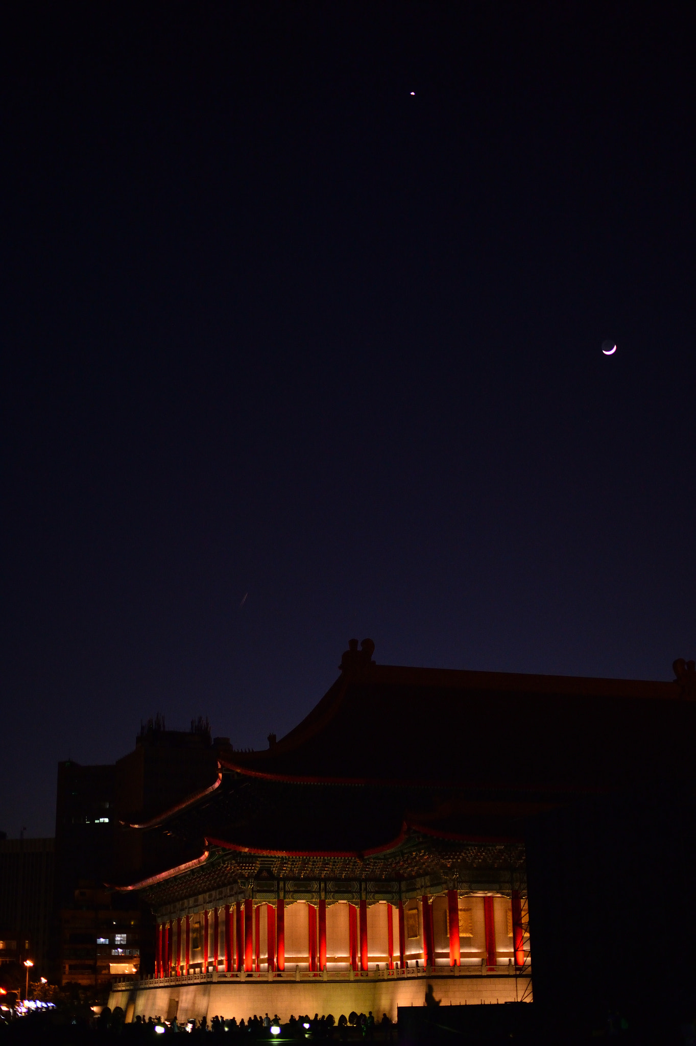 Nikon Df + ZEISS Makro-Planar T* 50mm F2 sample photo. 金星、月亮、戲劇院 photography