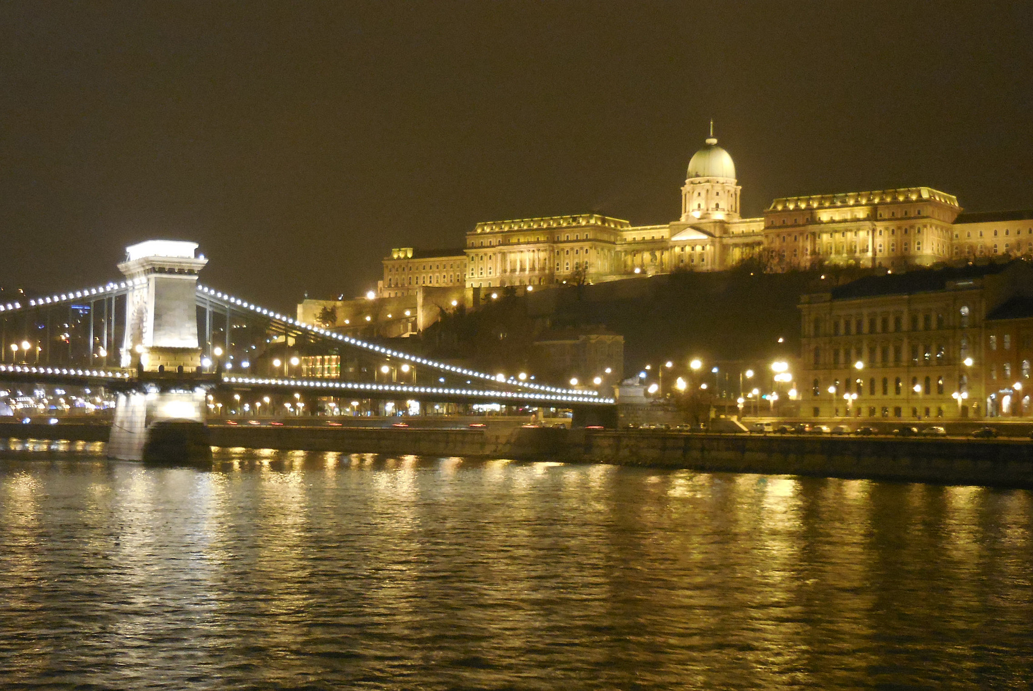 Nikon Coolpix S6800 sample photo. Budapest-chain bridge, castle hill photography