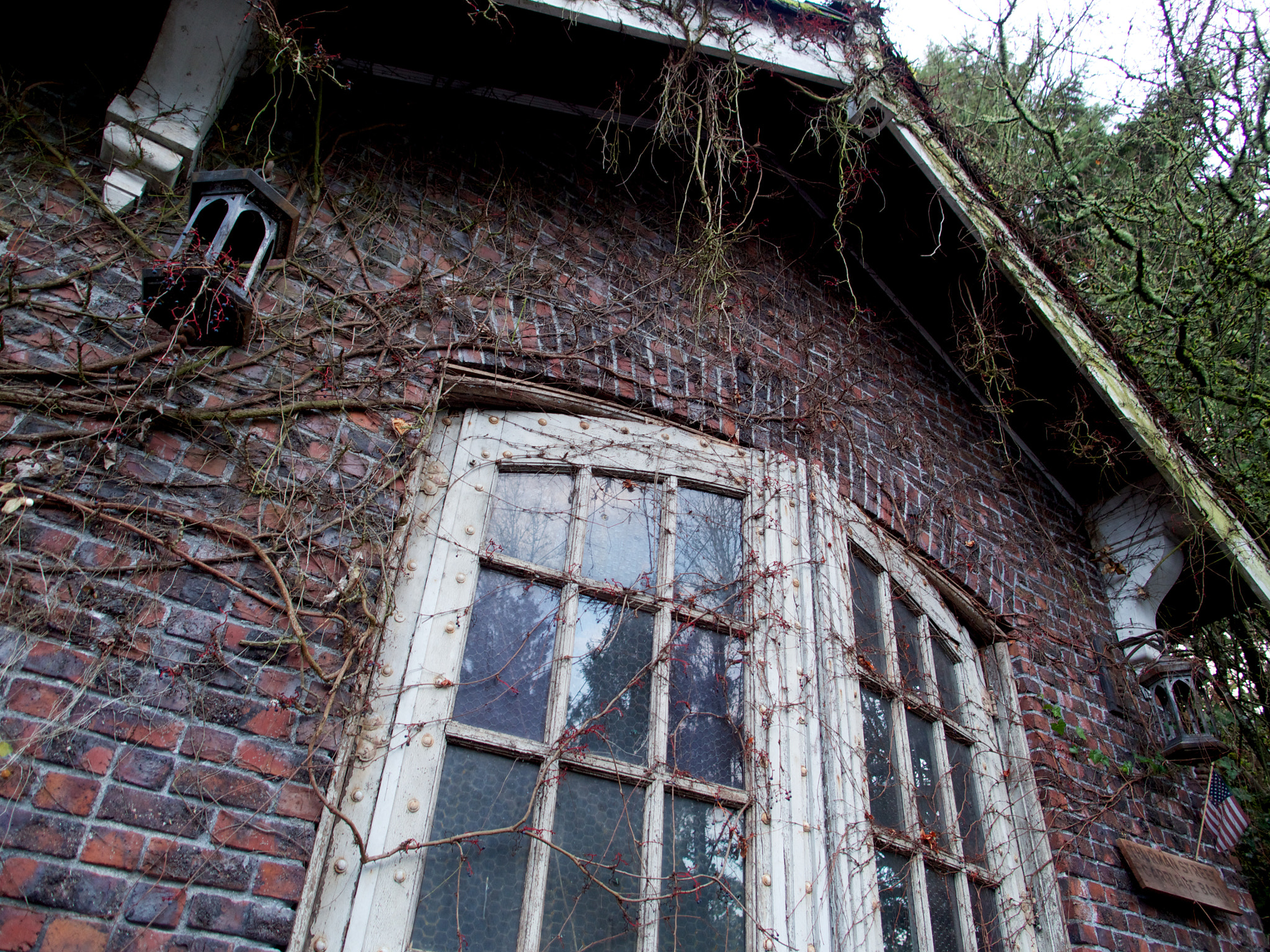 OLYMPUS M.12mm F2.0 sample photo. Thurman's carriage barn (alt) photography
