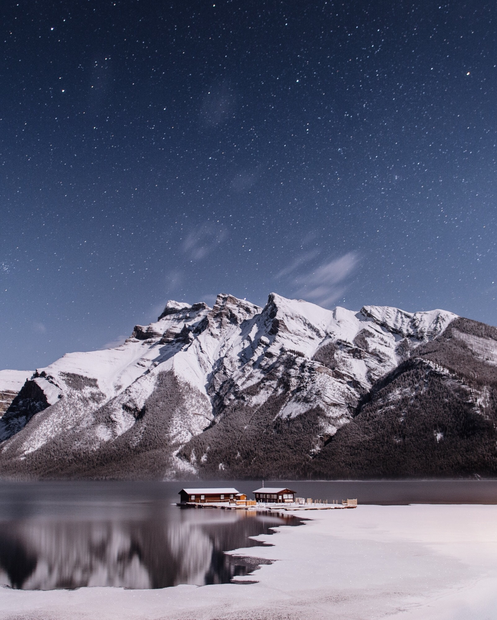 Nikon AF-S Nikkor 20mm F1.8G ED sample photo. Moonlit lake minnewanka. banff. alberta. photography