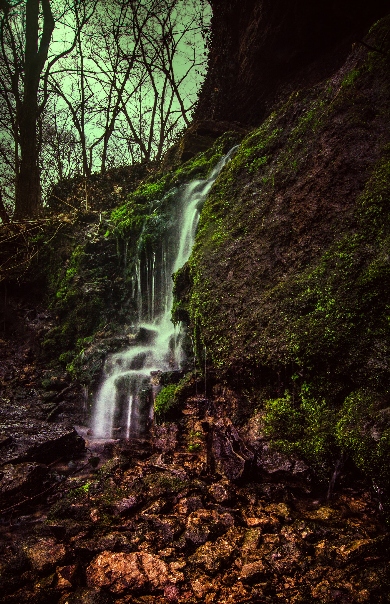 Tokina AT-X Pro 12-24mm F4 (IF) DX sample photo. Hidden fall photography