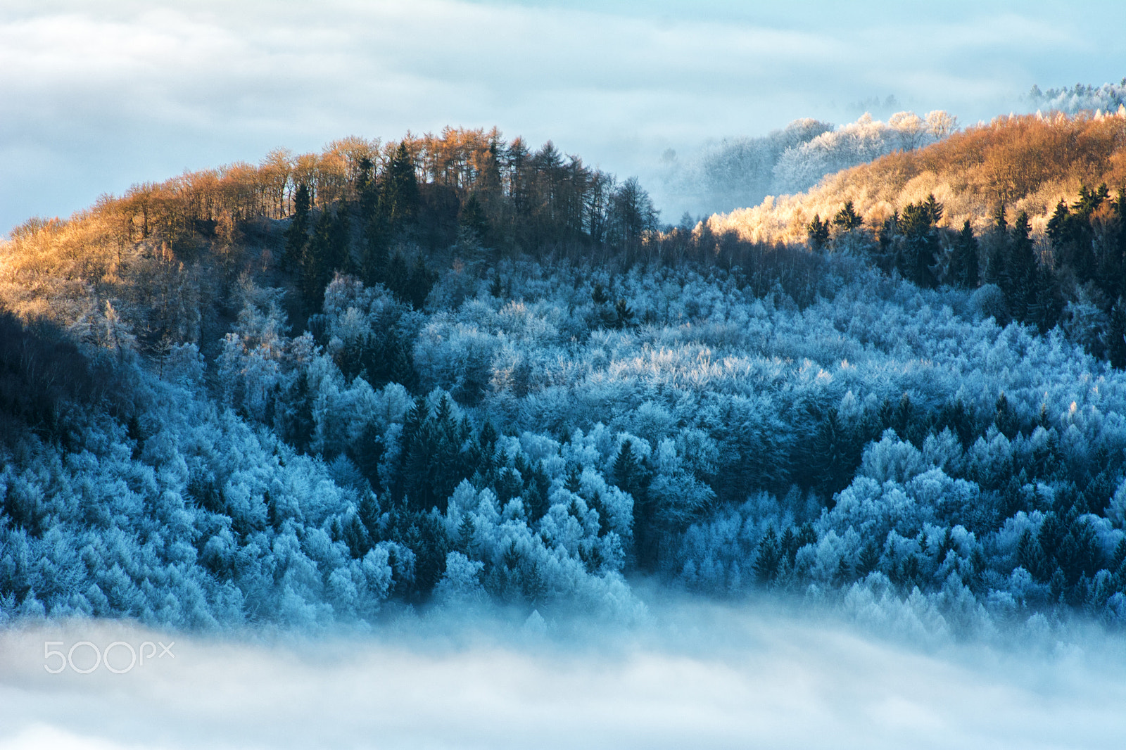 Nikon D7100 + AF Nikkor 70-210mm f/4-5.6 sample photo. Look from the hill milešovka photography