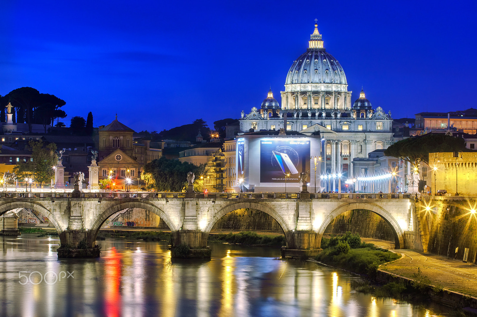 Sony a6300 + Canon EF 70-200mm F4L USM sample photo. St. peter's basilica photography