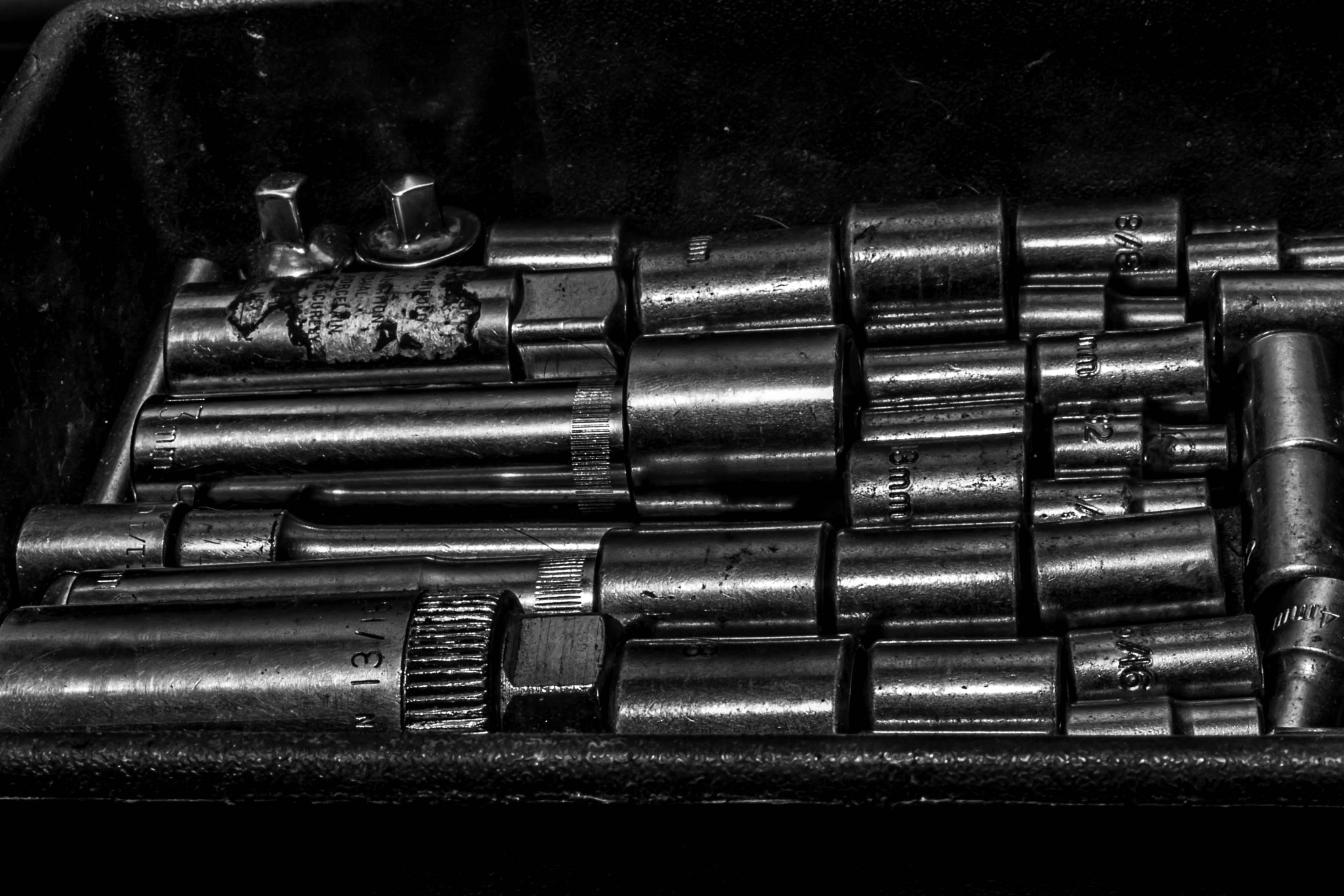 Canon EF 28-80mm f/3.5-5.6 sample photo. Socket set photography