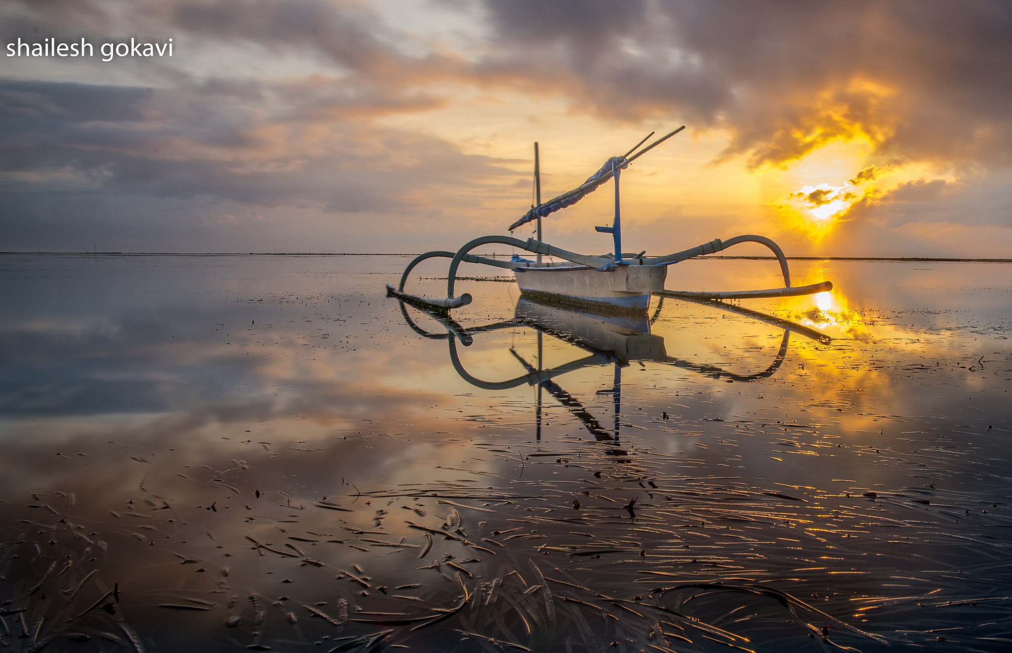 Sigma 17-35mm F2.8-4 EX DG  Aspherical HSM sample photo. Magical morning photography