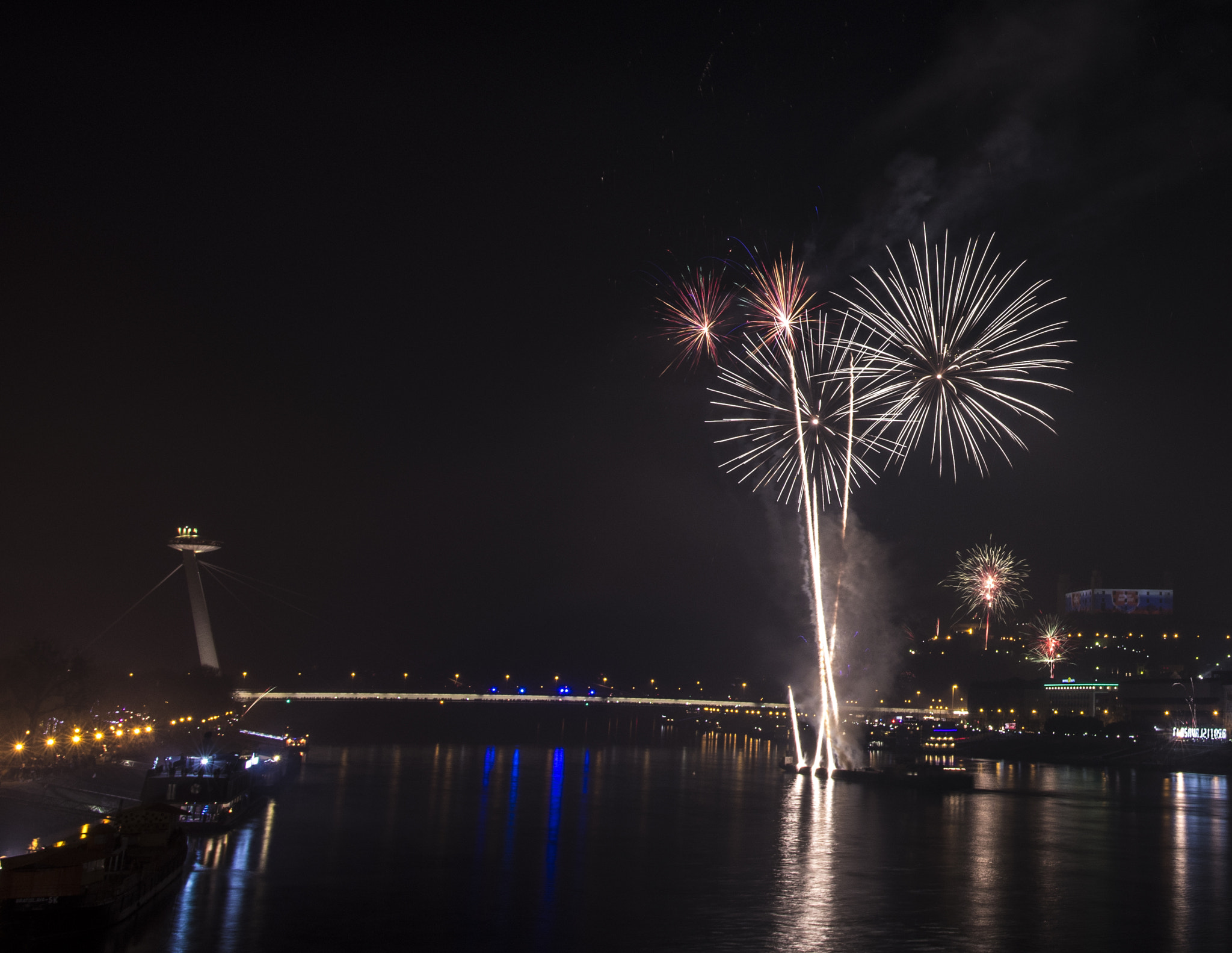 Nikon D500 + Sigma 18-35mm F1.8 DC HSM Art sample photo. Nye  2017 photography