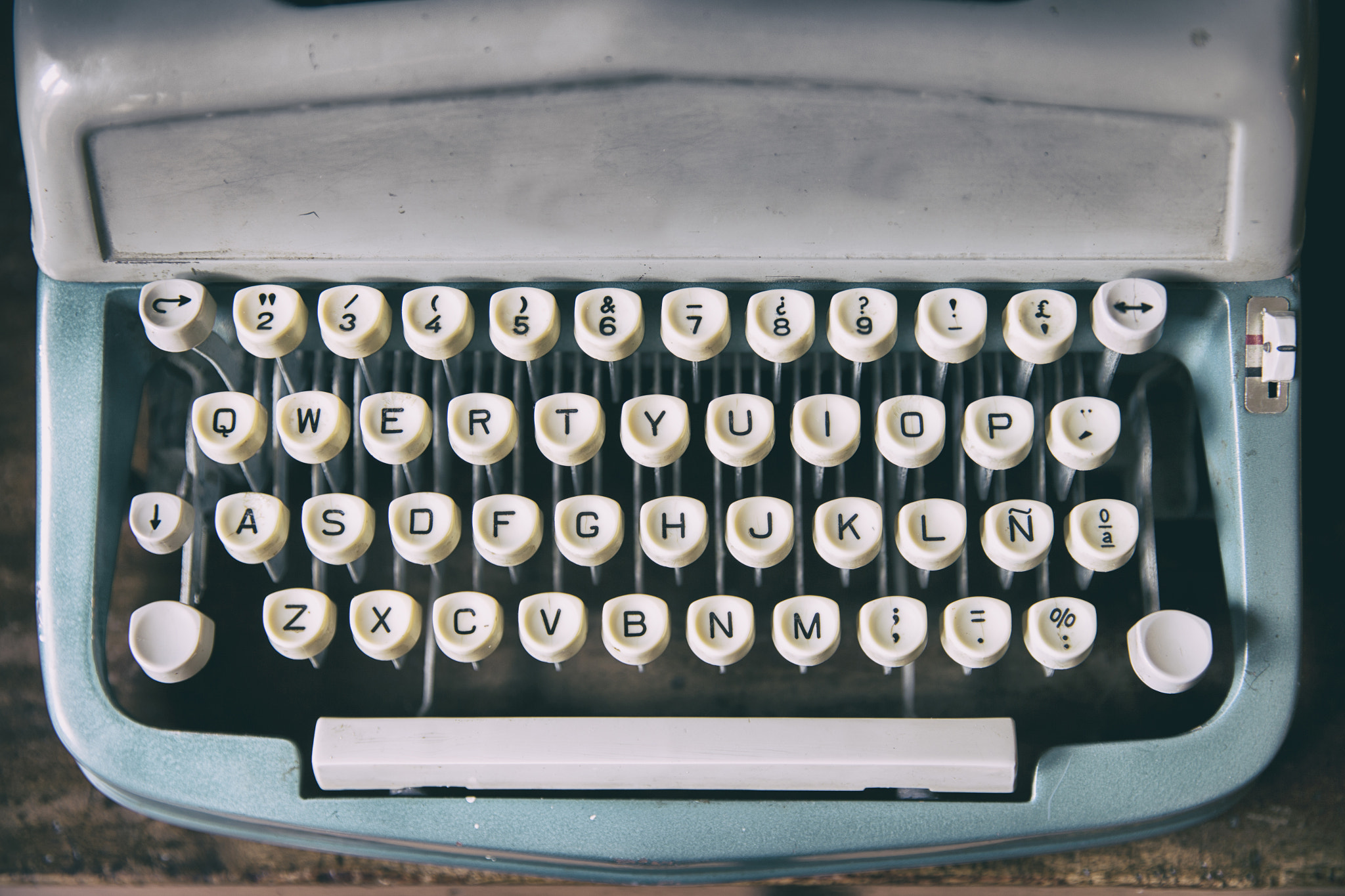 Keyboard of retro printer