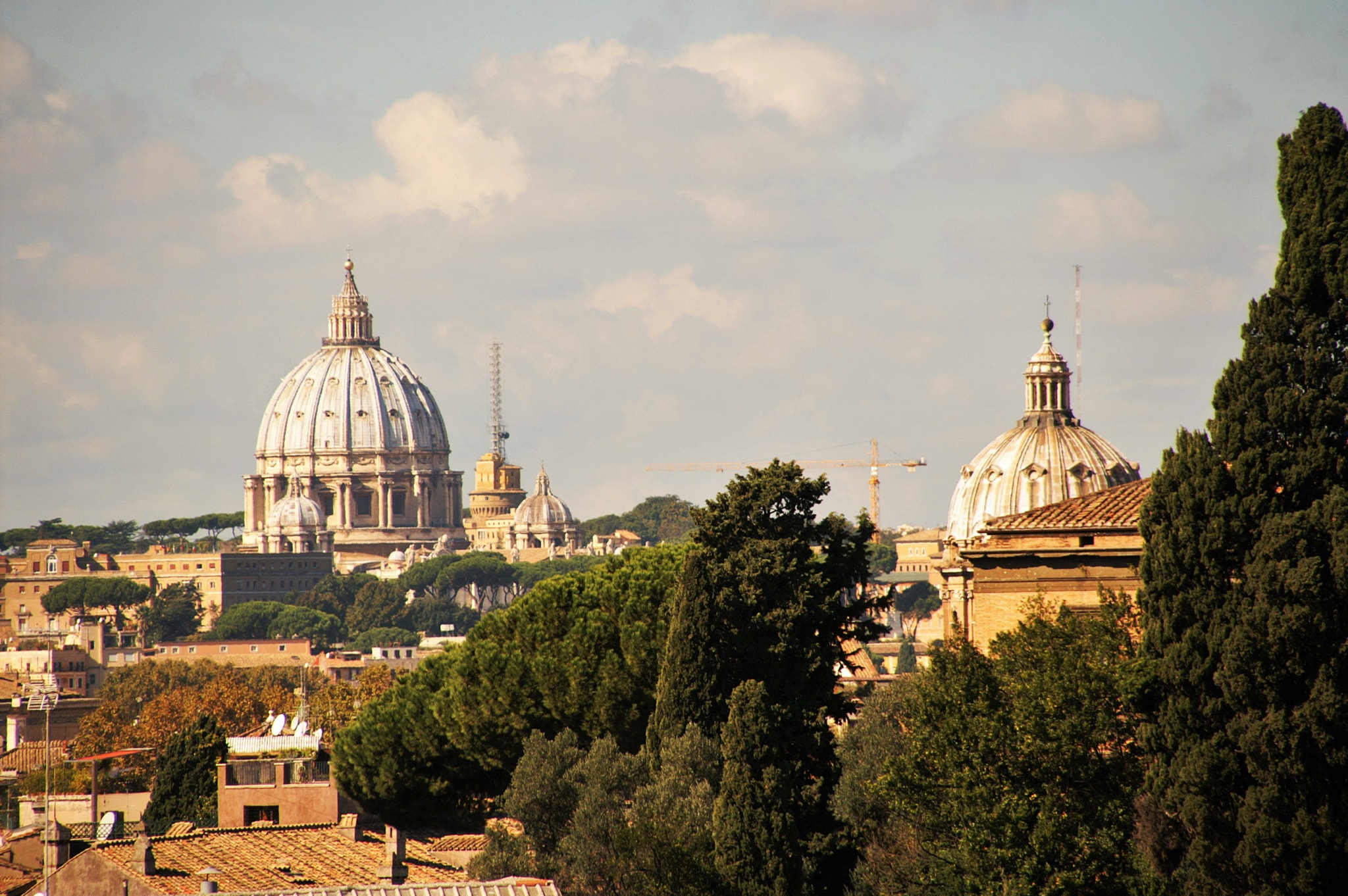 KONICA MINOLTA DYNAX 5D + Sigma 18-200mm F3.5-6.3 DC sample photo. Roma photography