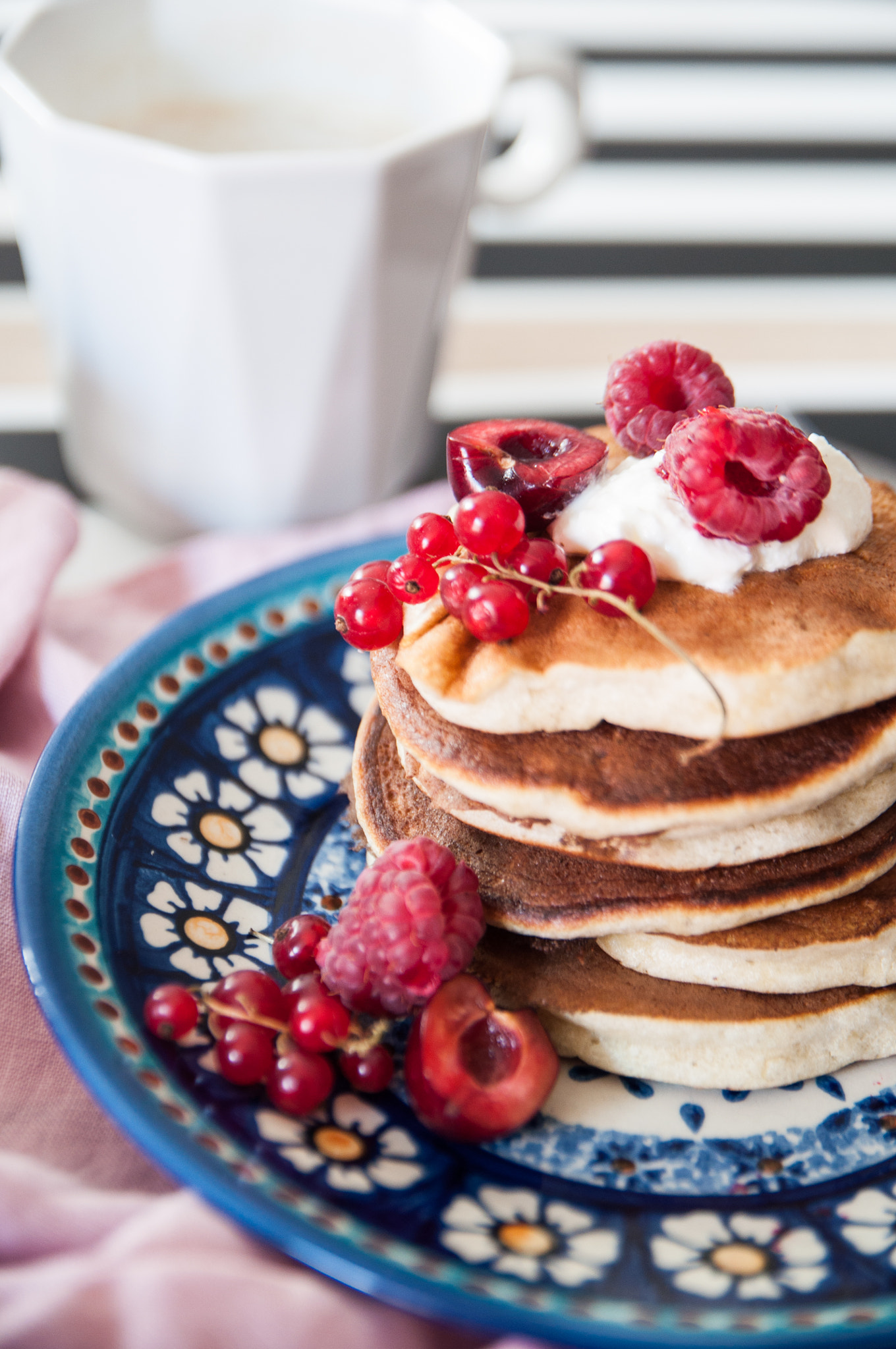 Nikon D5000 sample photo. Summer breakfast photography