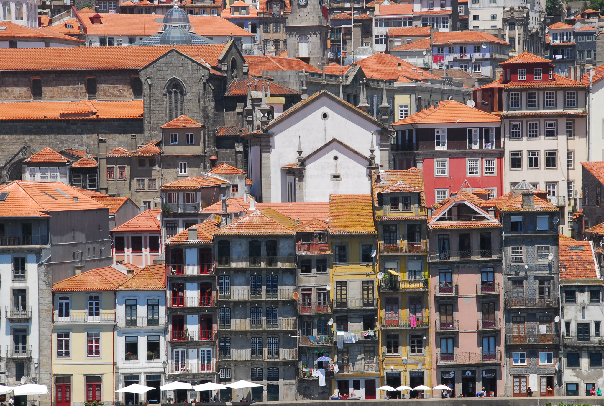 Nikon D200 sample photo. Alçado do porto photography
