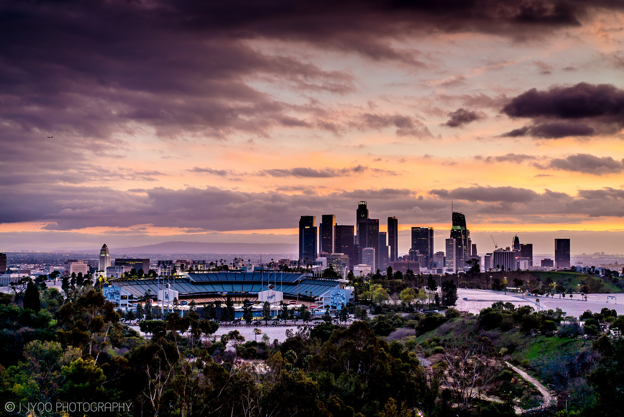 Sony a7S + Sony Sonnar T* FE 55mm F1.8 ZA sample photo. Bunker hill at sunset photography