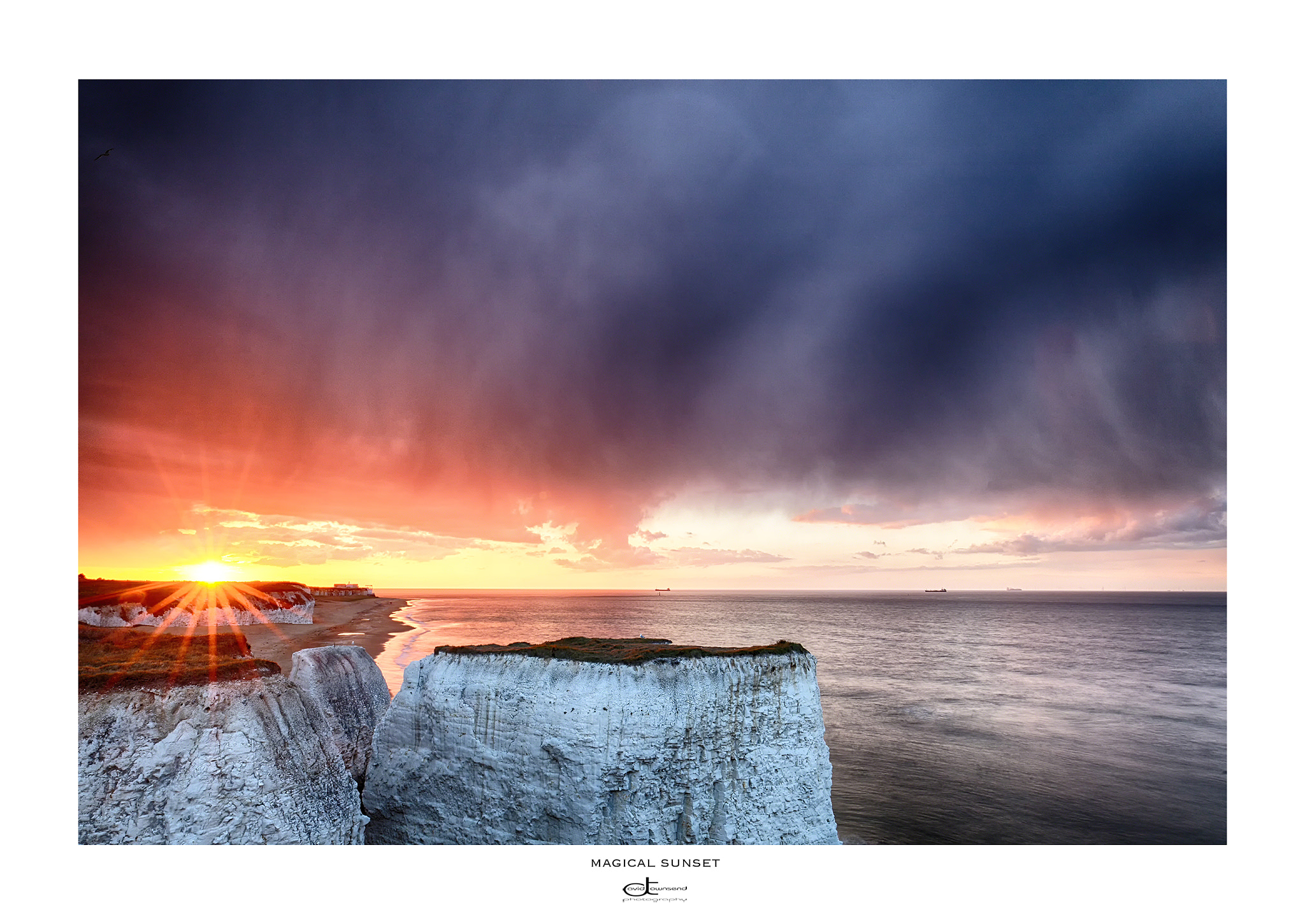 Canon EF 16-35mm F4L IS USM sample photo. Magical sunset  photography
