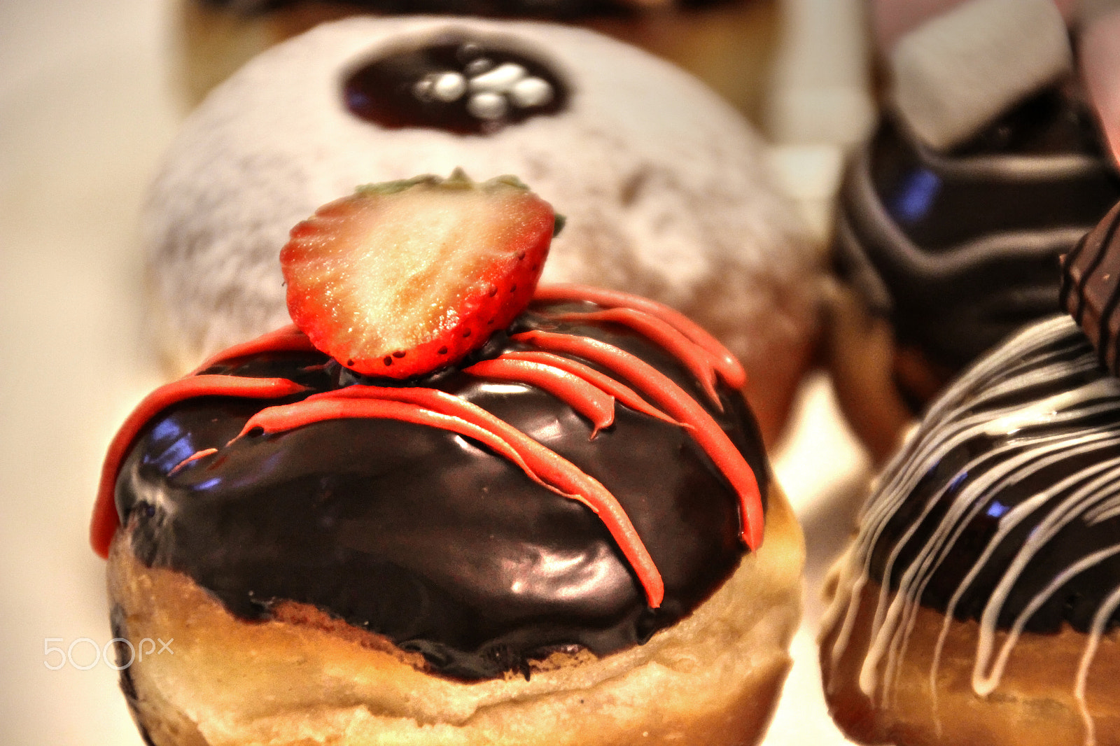 Canon EOS 600D (Rebel EOS T3i / EOS Kiss X5) sample photo. Hanukkah sufganiyot photography
