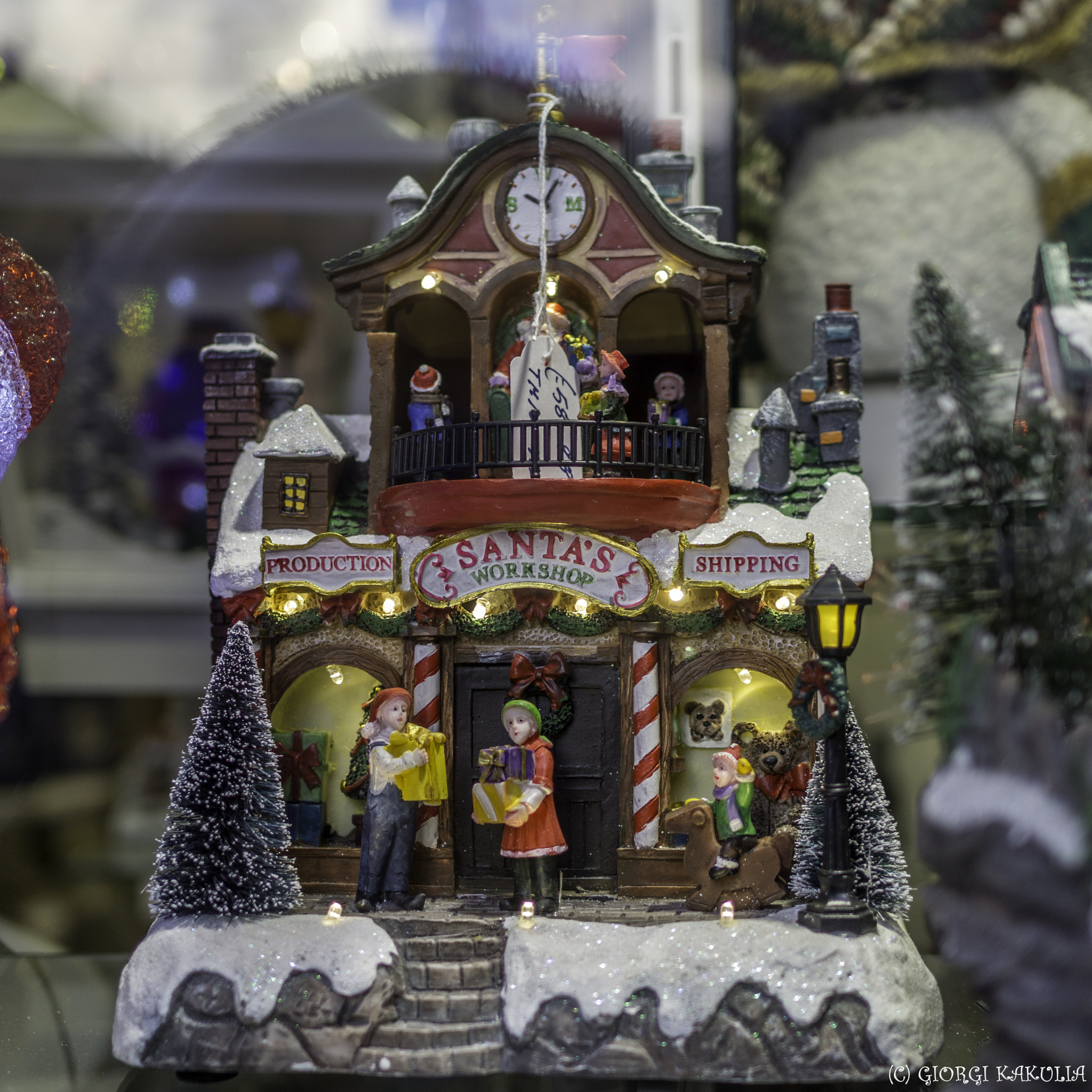 Sony Sonnar T* E 24mm F1.8 ZA sample photo. Small things photography