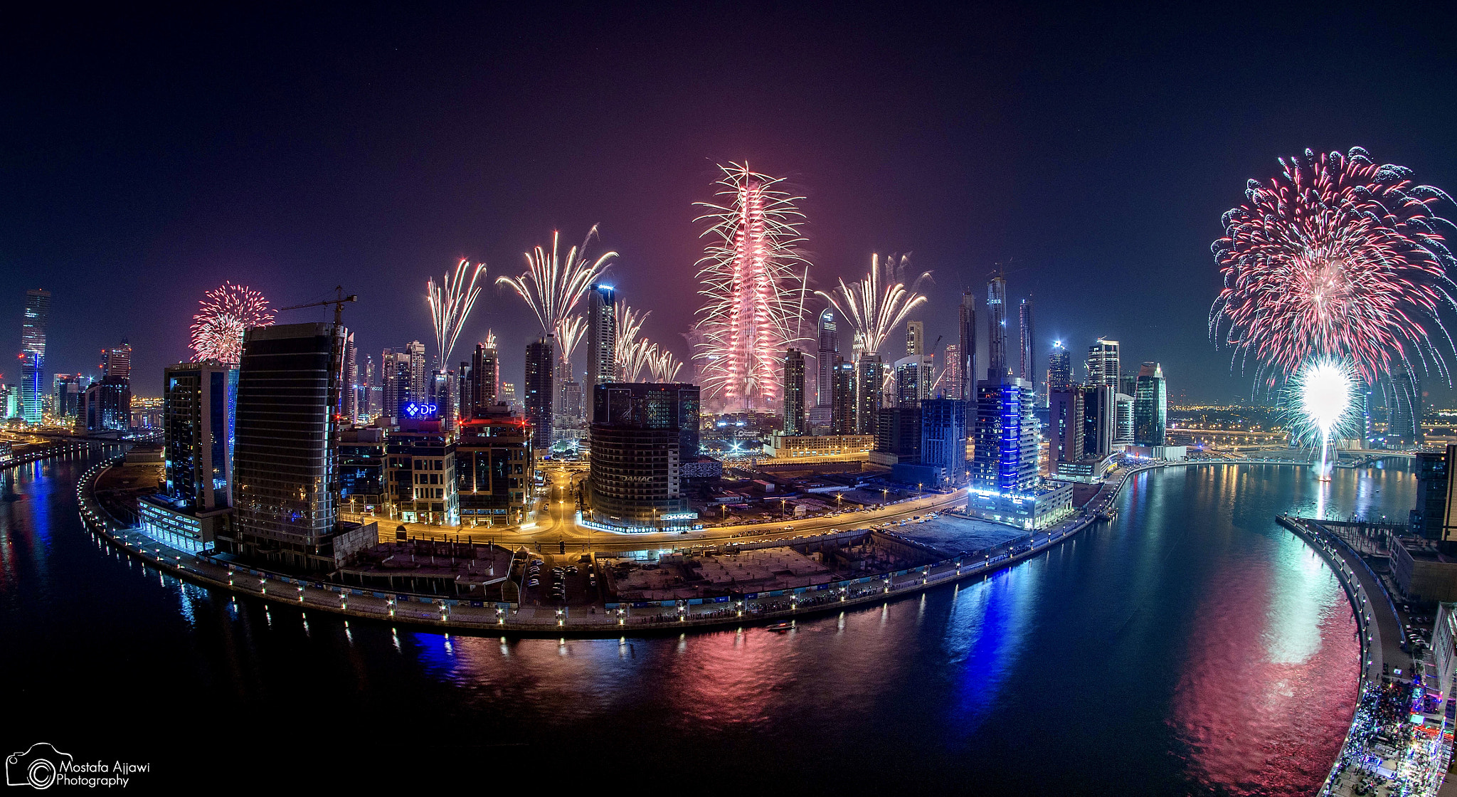 Nikon D5100 + Samyang 8mm F3.5 Aspherical IF MC Fisheye sample photo. New year fireworks - dubai photography