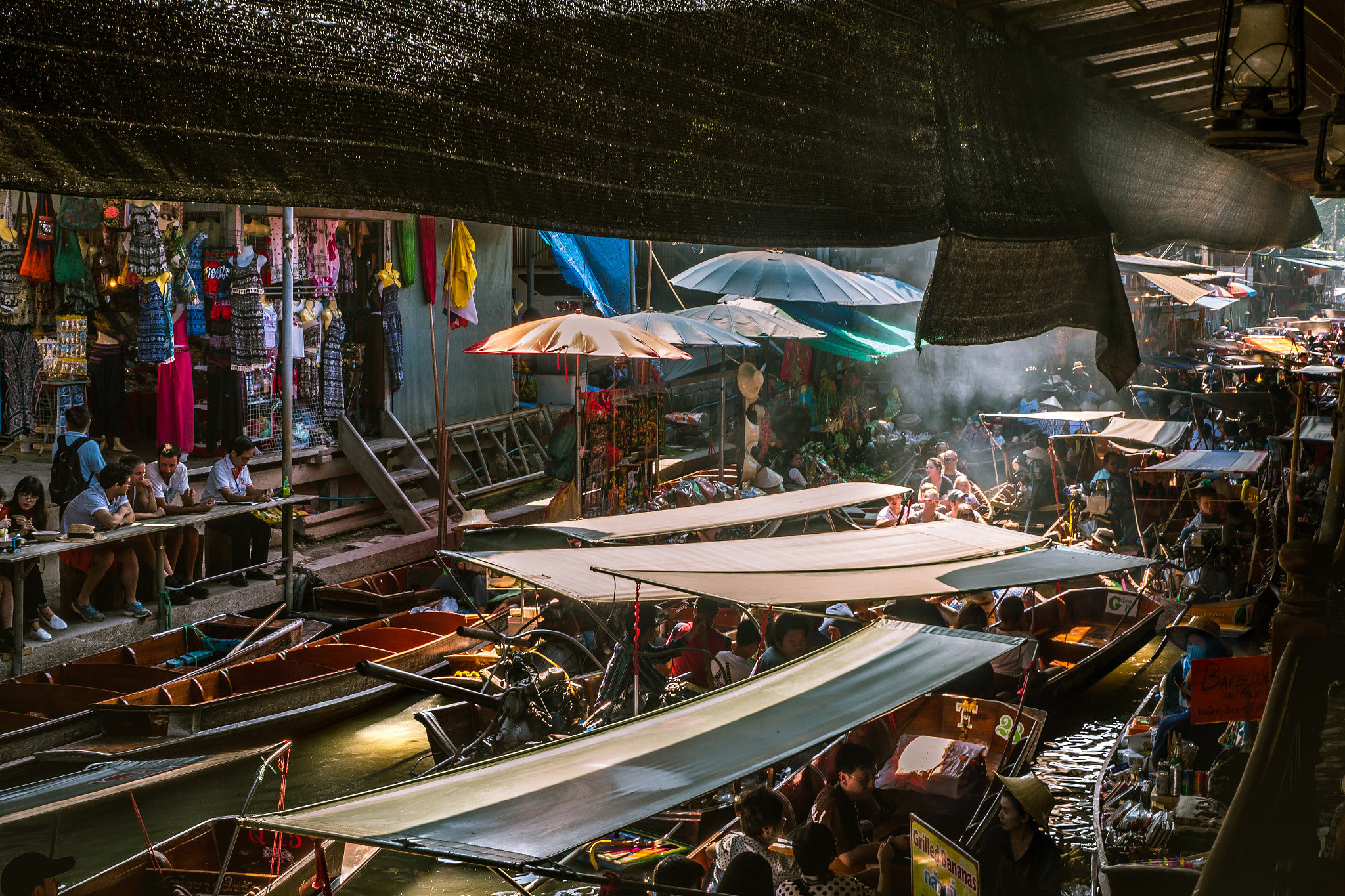Panasonic Lumix DMC-GX8 + Panasonic Leica DG Summilux 25mm F1.4 II ASPH sample photo. The everyday chaos photography