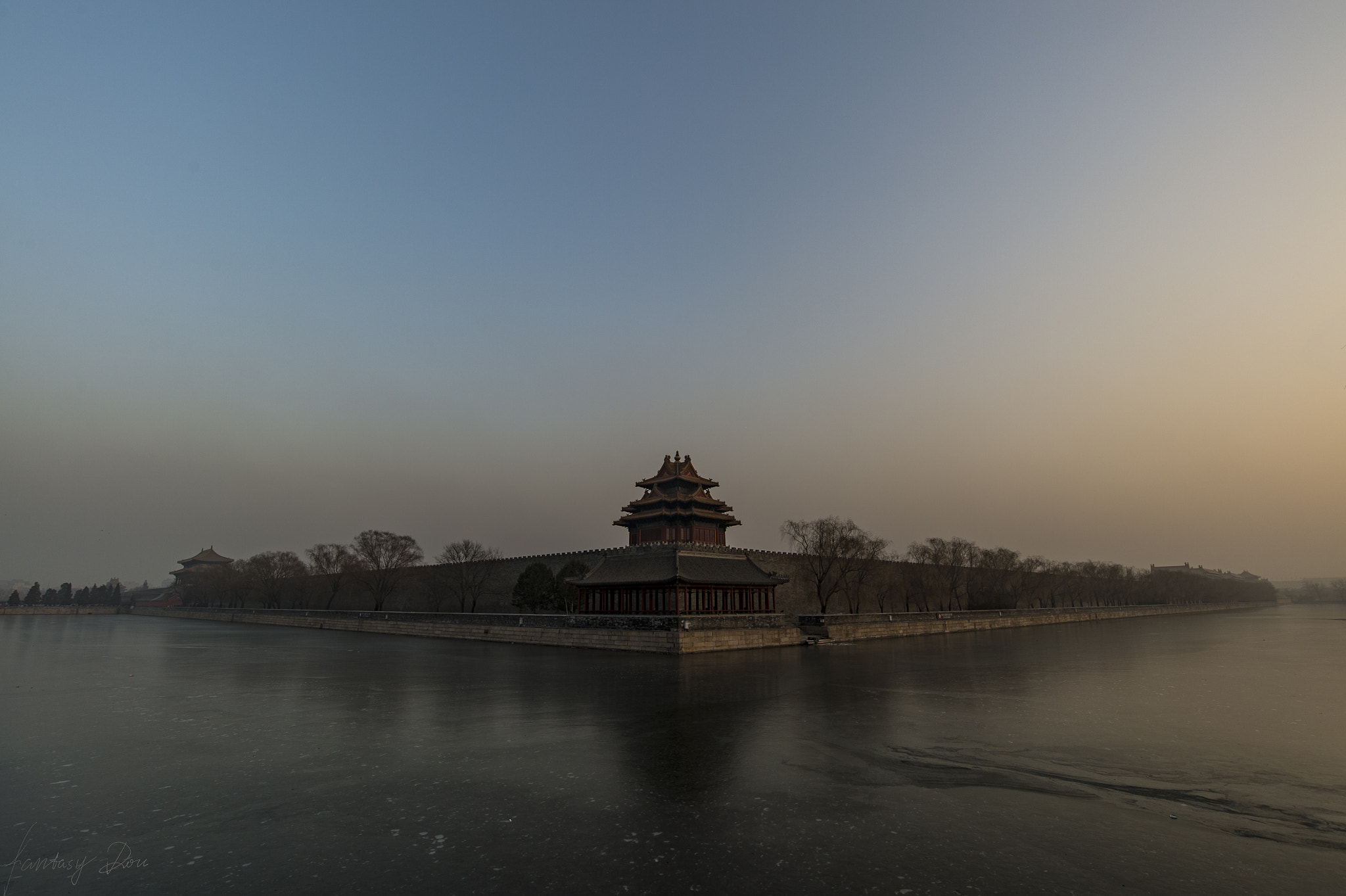 Nikon AF-S Nikkor 18-35mm F3.5-4.5G ED sample photo. Watchtower of the imperial palace photography