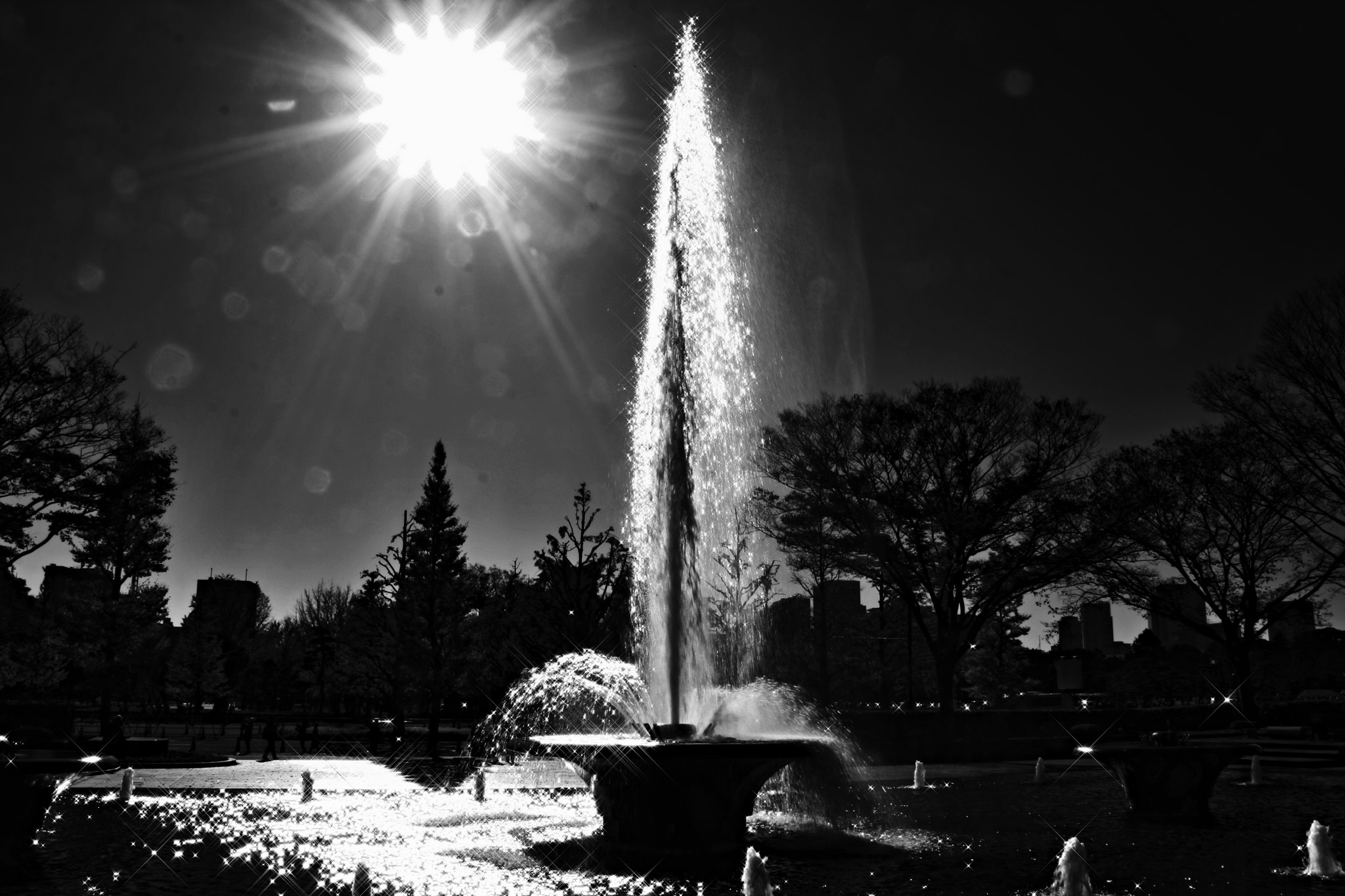 Canon EOS 40D sample photo. Fountain in front of the imperial palace photography