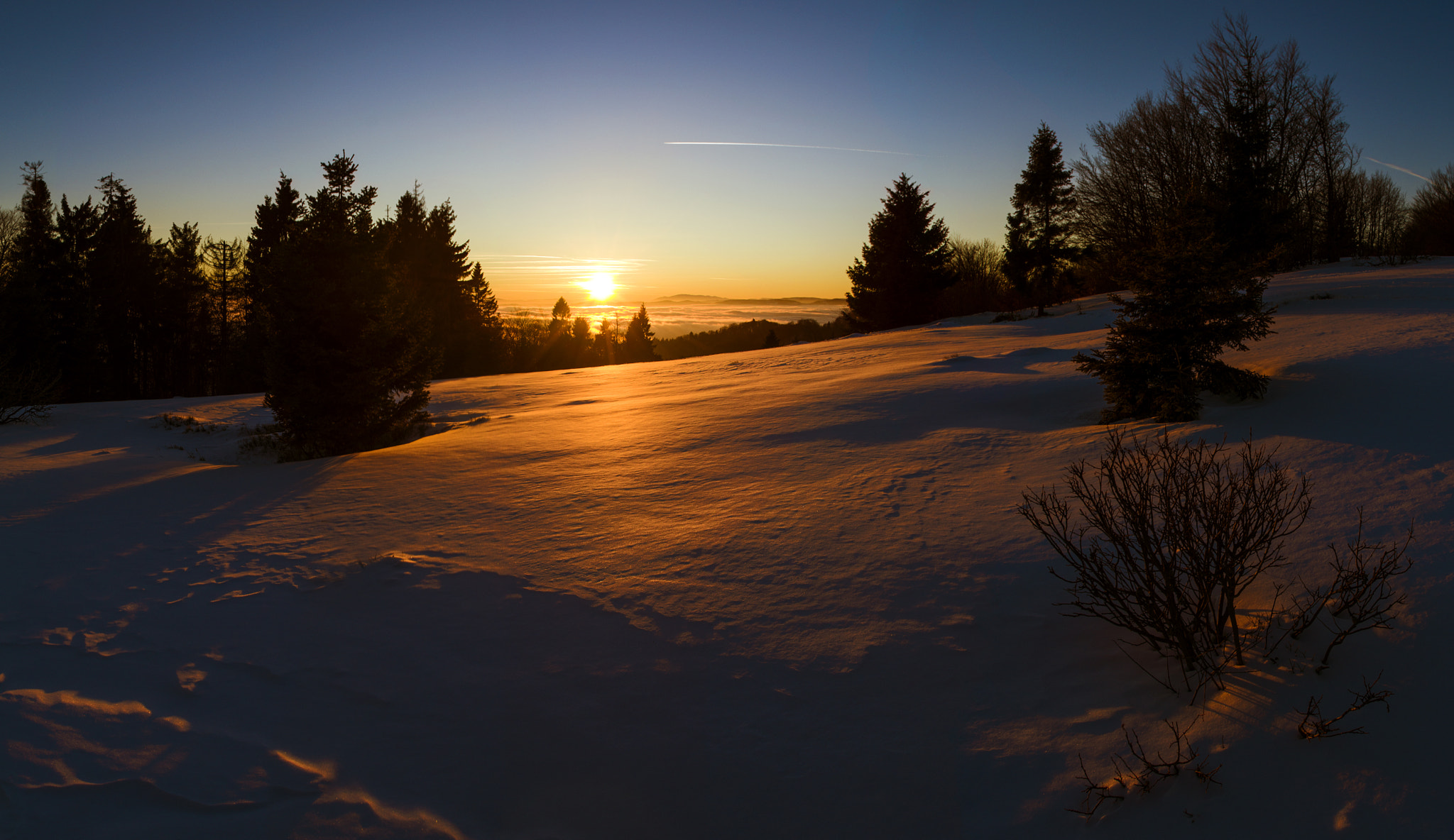 Pentax K-50 + HD Pentax DA 15mm F4 ED AL Limited sample photo. Sunset photography