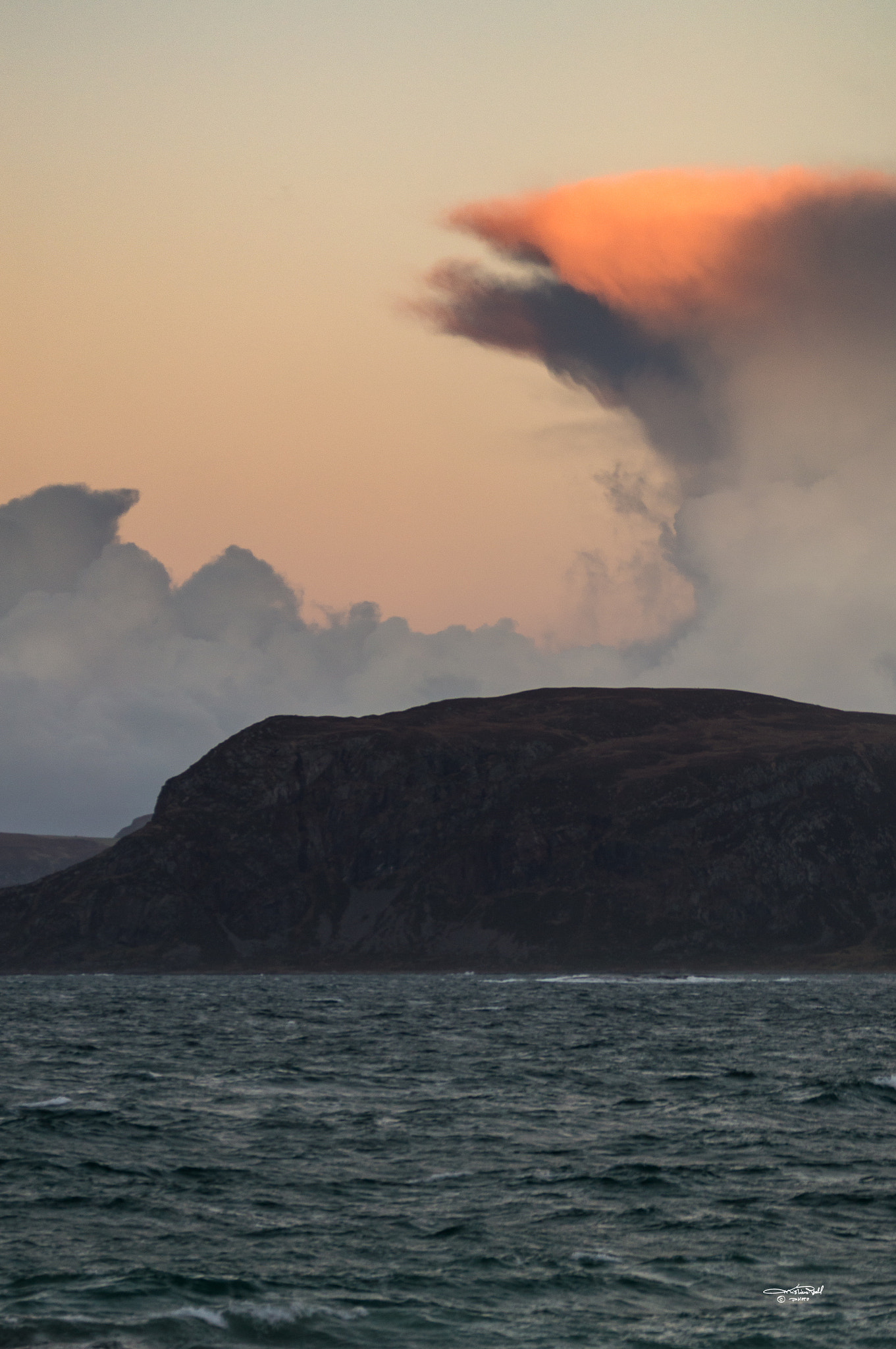 Sony 70-300mm F4.5-5.6 G SSM sample photo. Wave above photography