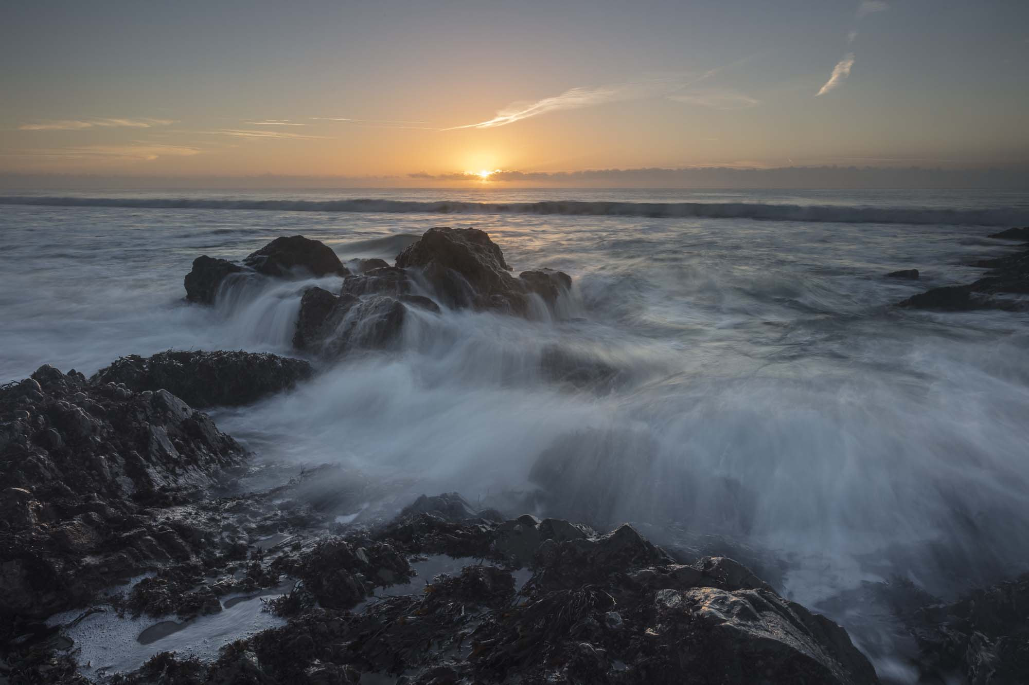 Canon EOS 5DS R + Canon EF 17-40mm F4L USM sample photo. Kennack sands bright sun photography