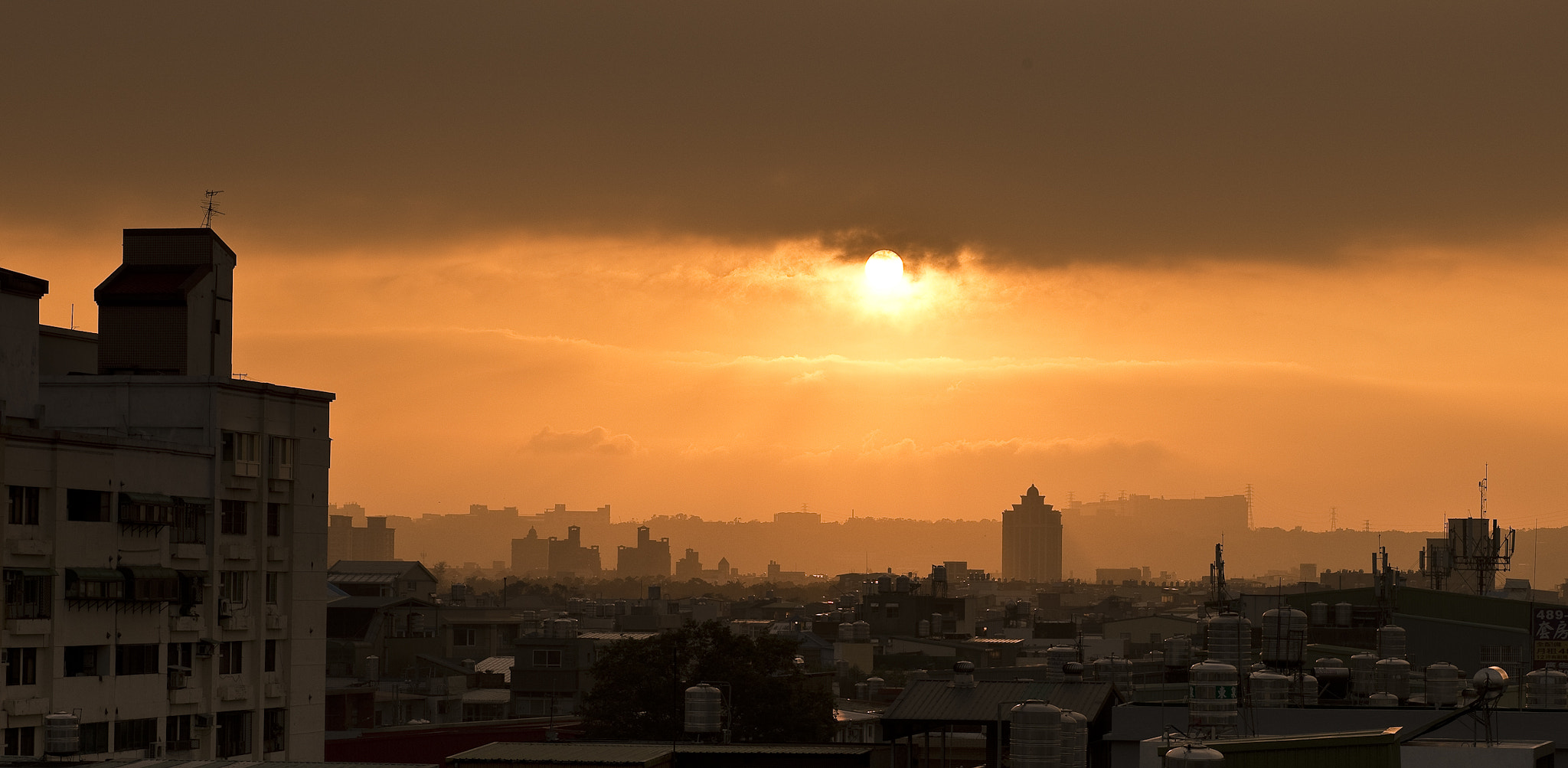 Nikon D800 + Sigma 18-125mm F3.8-5.6 DC OS HSM sample photo. Atmosphere perspective photography