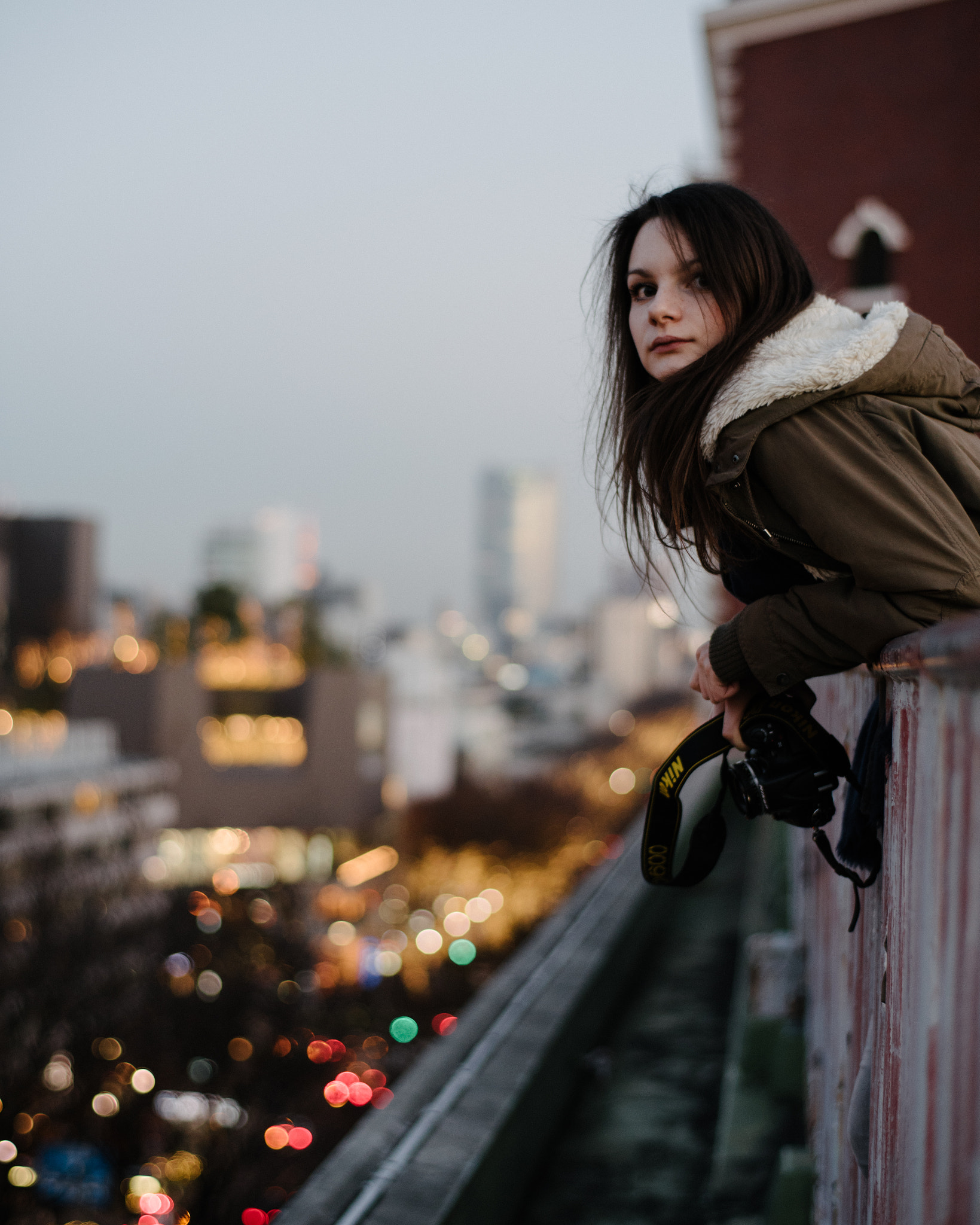 ZEISS Planar T* 50mm F1.4 sample photo. Rooftop girl photography