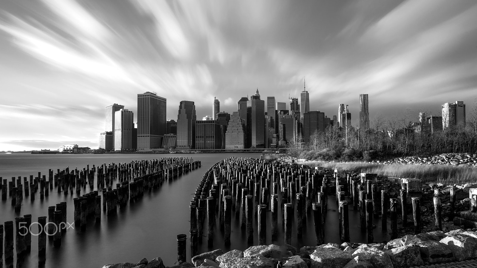 Canon EF 16-35mm F4L IS USM sample photo. Metropolis photography