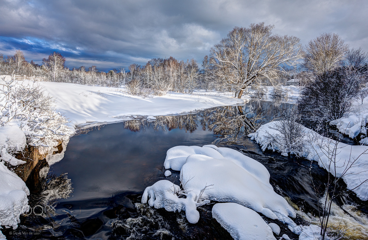 Nikon AF-S Nikkor 18-35mm F3.5-4.5G ED sample photo. Gravenhurst creek photography